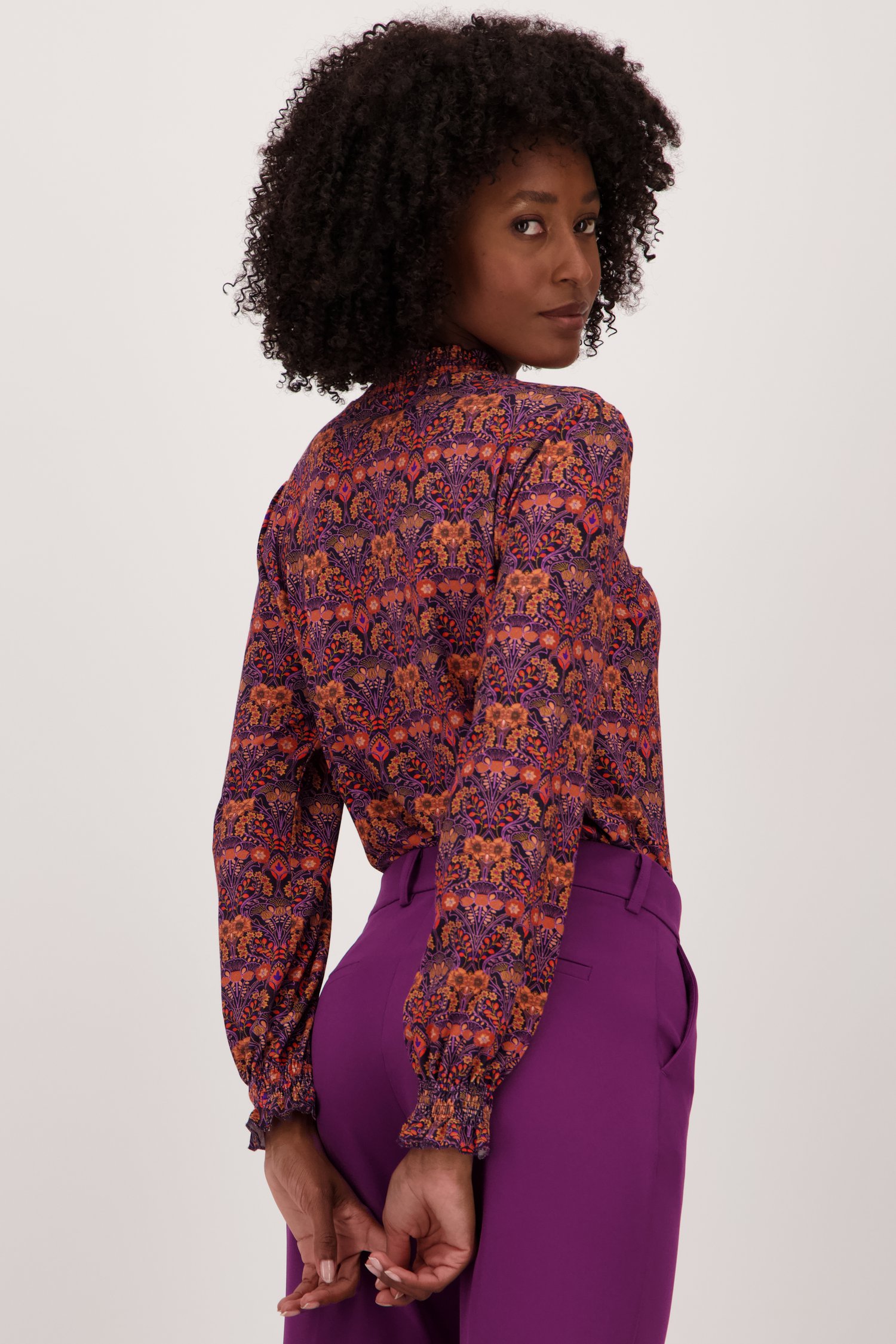 Paars-oranje T-shirt met fijn gebloemd motief van Geisha voor Dames