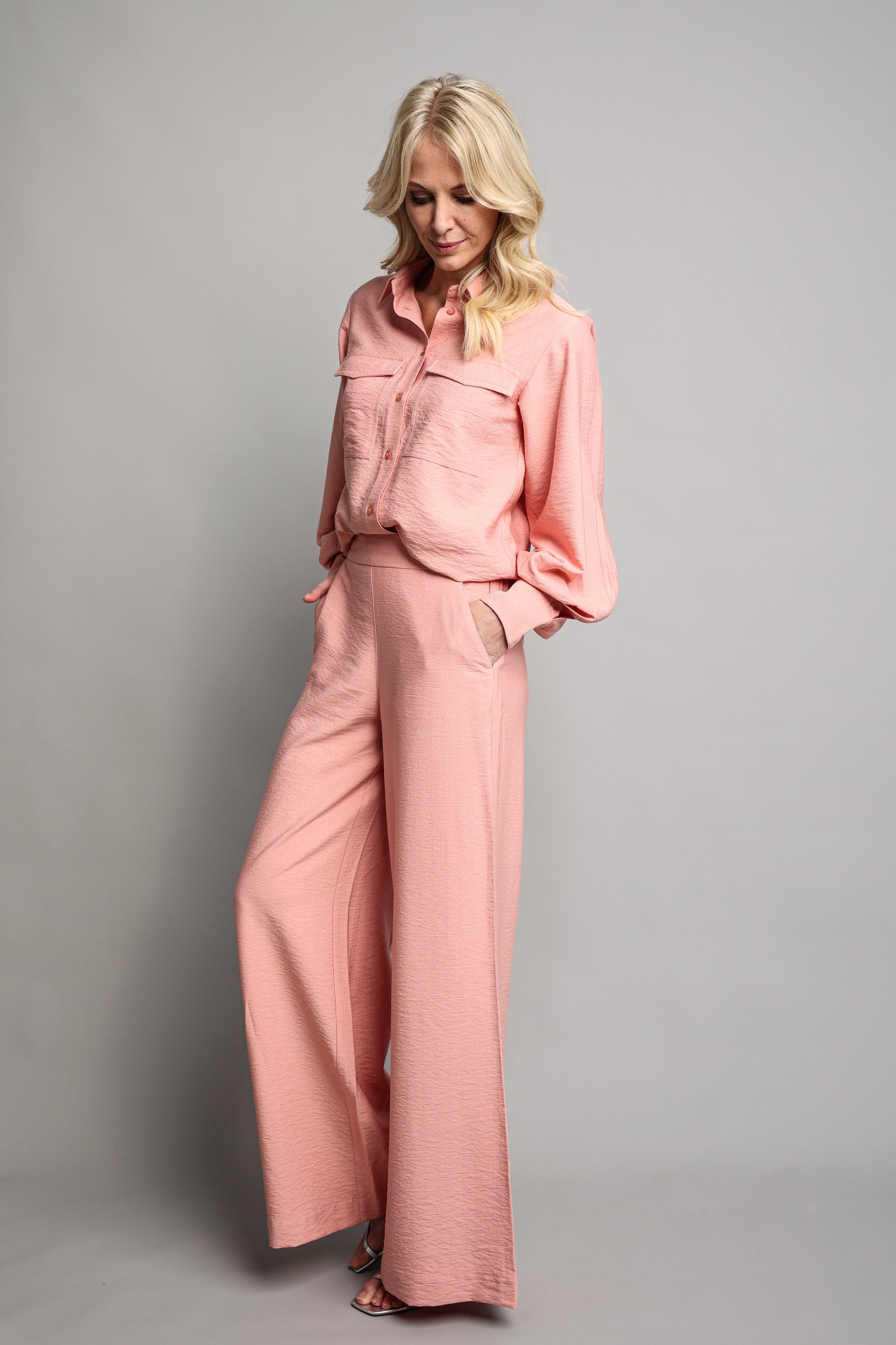 Photo supplémentaire 5 de Pantalon ample rose  de AC by Annelien Coorevits pour Femmes