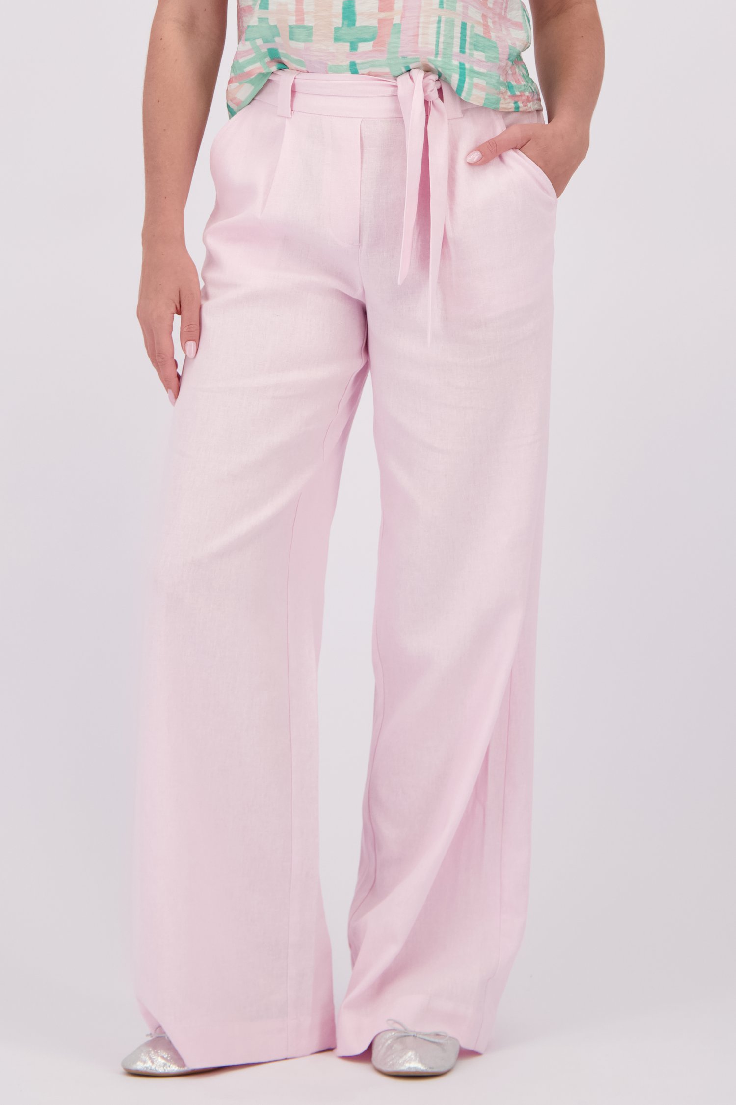 Détail de Pantalon ample rose pastel en lin de Libelle pour Femmes