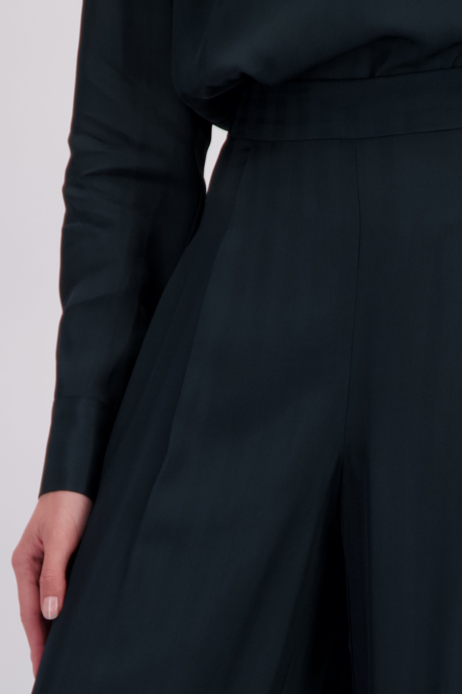 Détail de Pantalon ample vert foncé à motif rayé  de D'Auvry pour Femmes