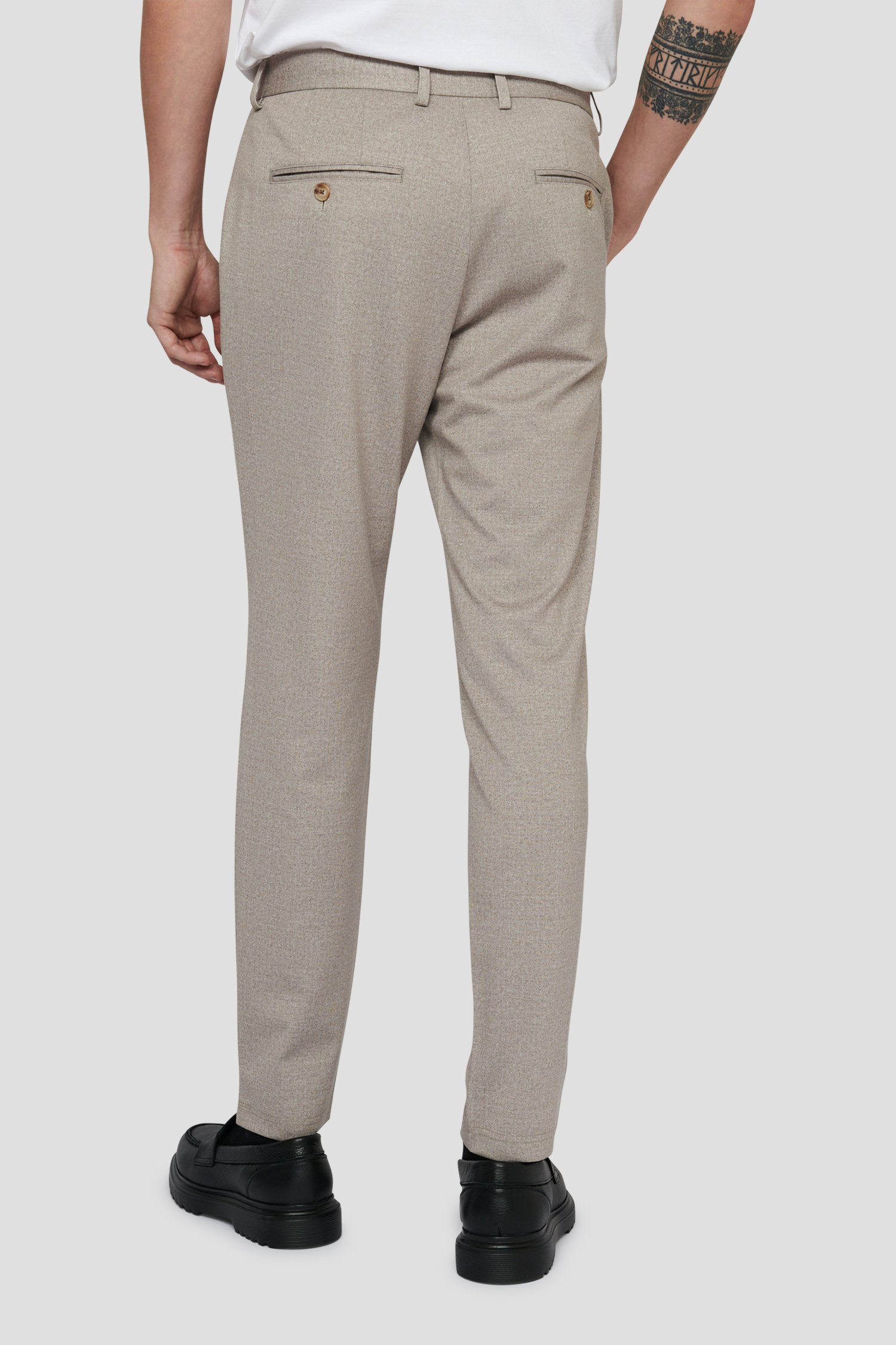 Le dos de Pantalon costume beige avec stretch de Matinique pour Hommes