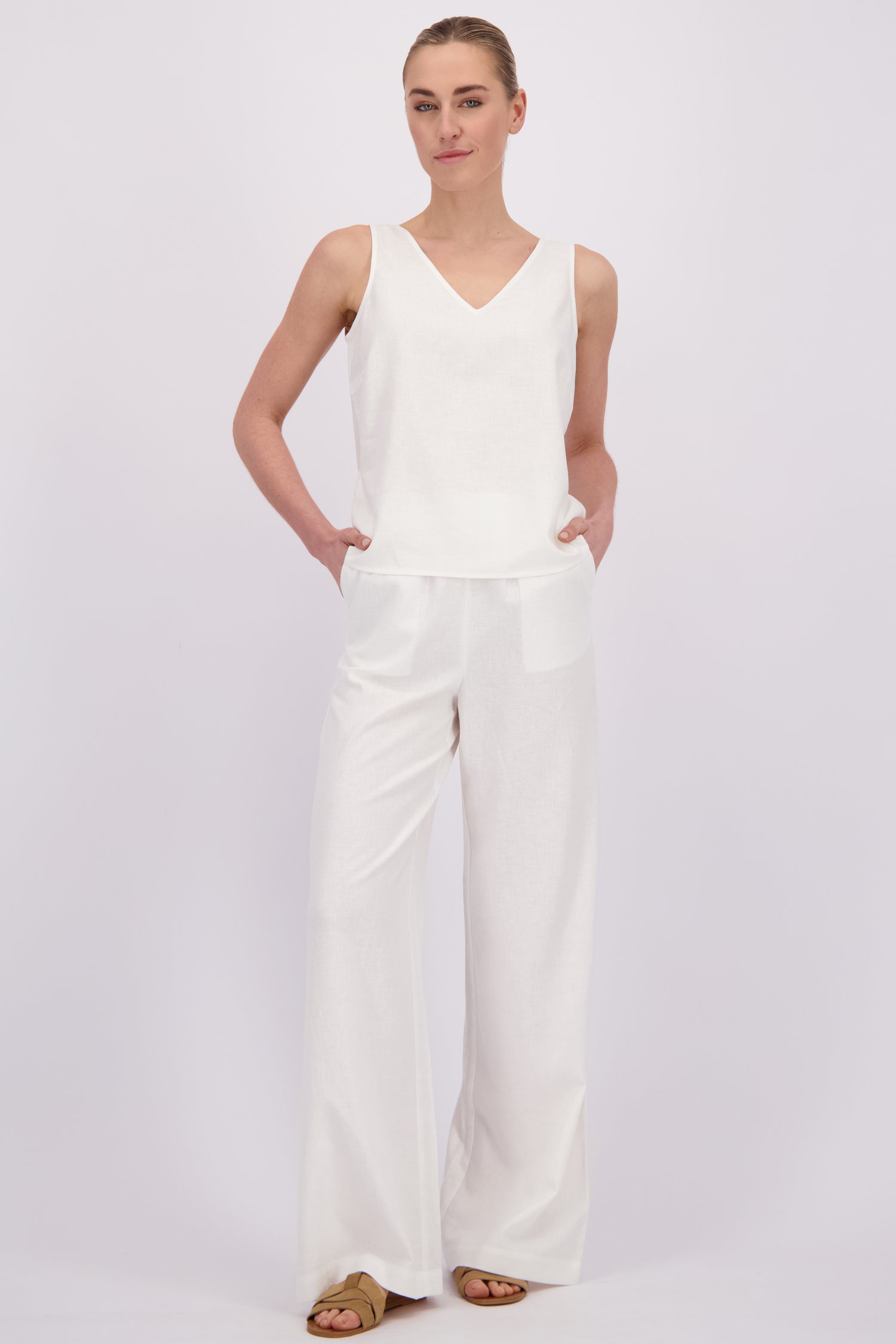 Le devant de Pantalon en lin écru de Liberty Island pour Femmes