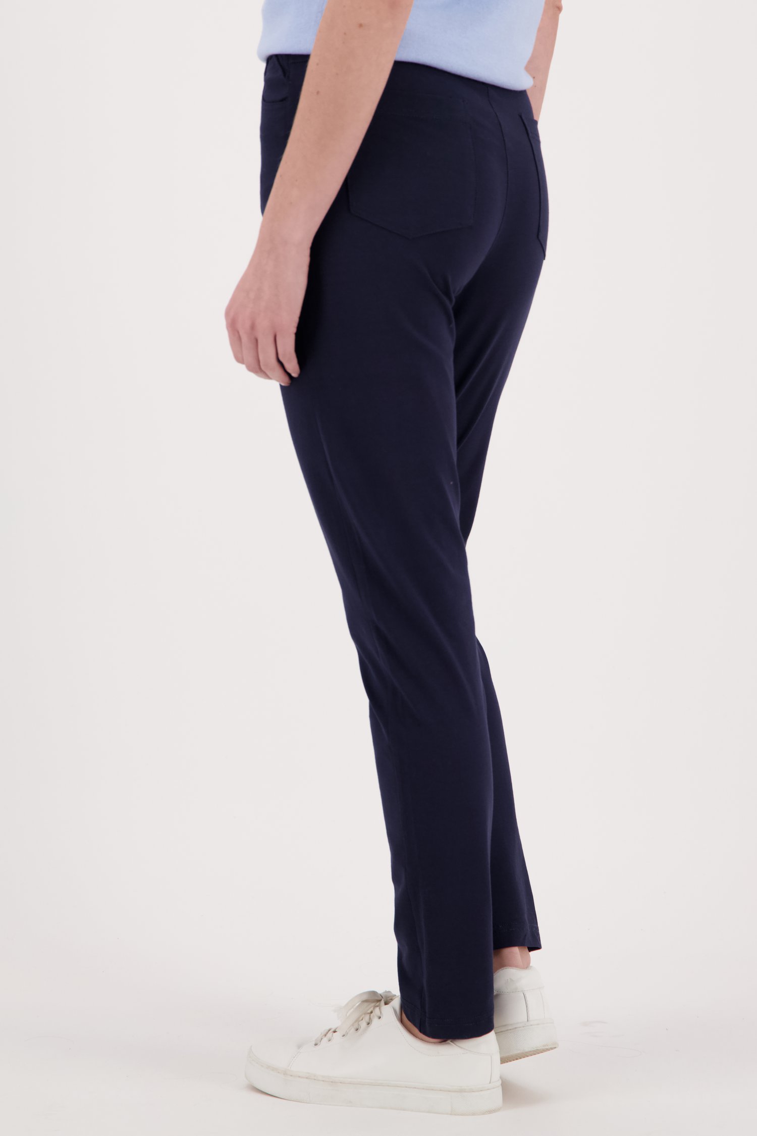 Pantalon en stretch bleu marine Emanuelle de Claude Arielle pour Femmes