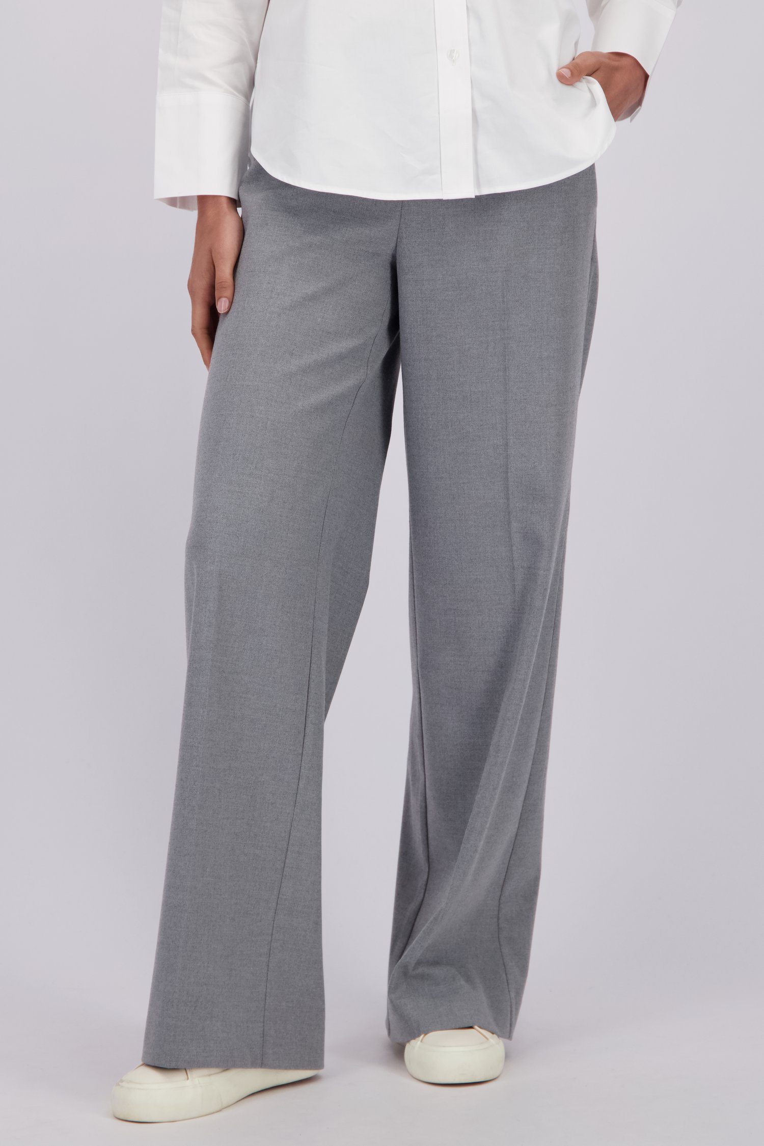 Le devant de Pantalon gris ample de Liberty Island pour Femmes