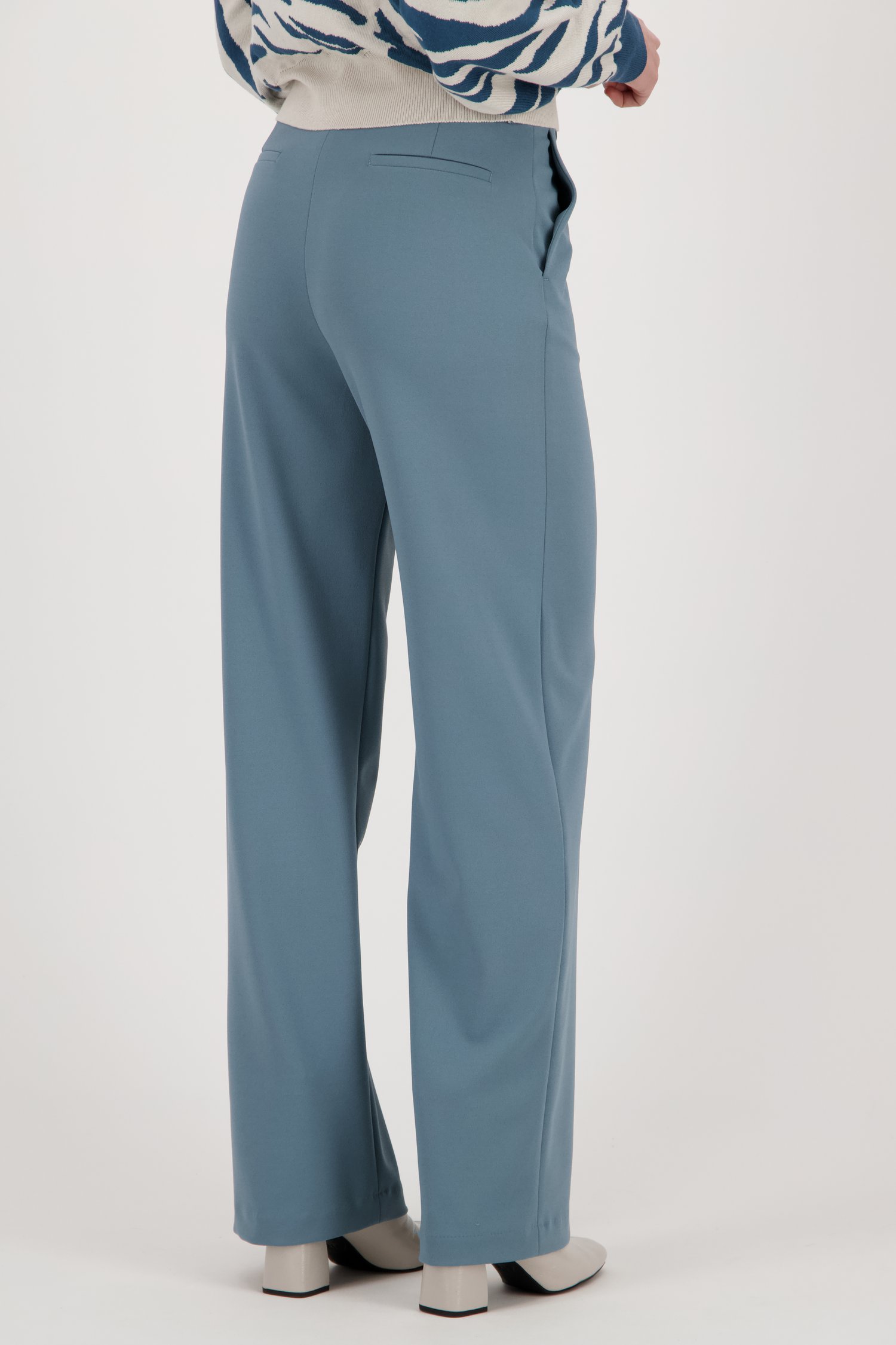 Pantalon large à taille haute gris-bleu de AC by Annelien Coorevits pour Femmes