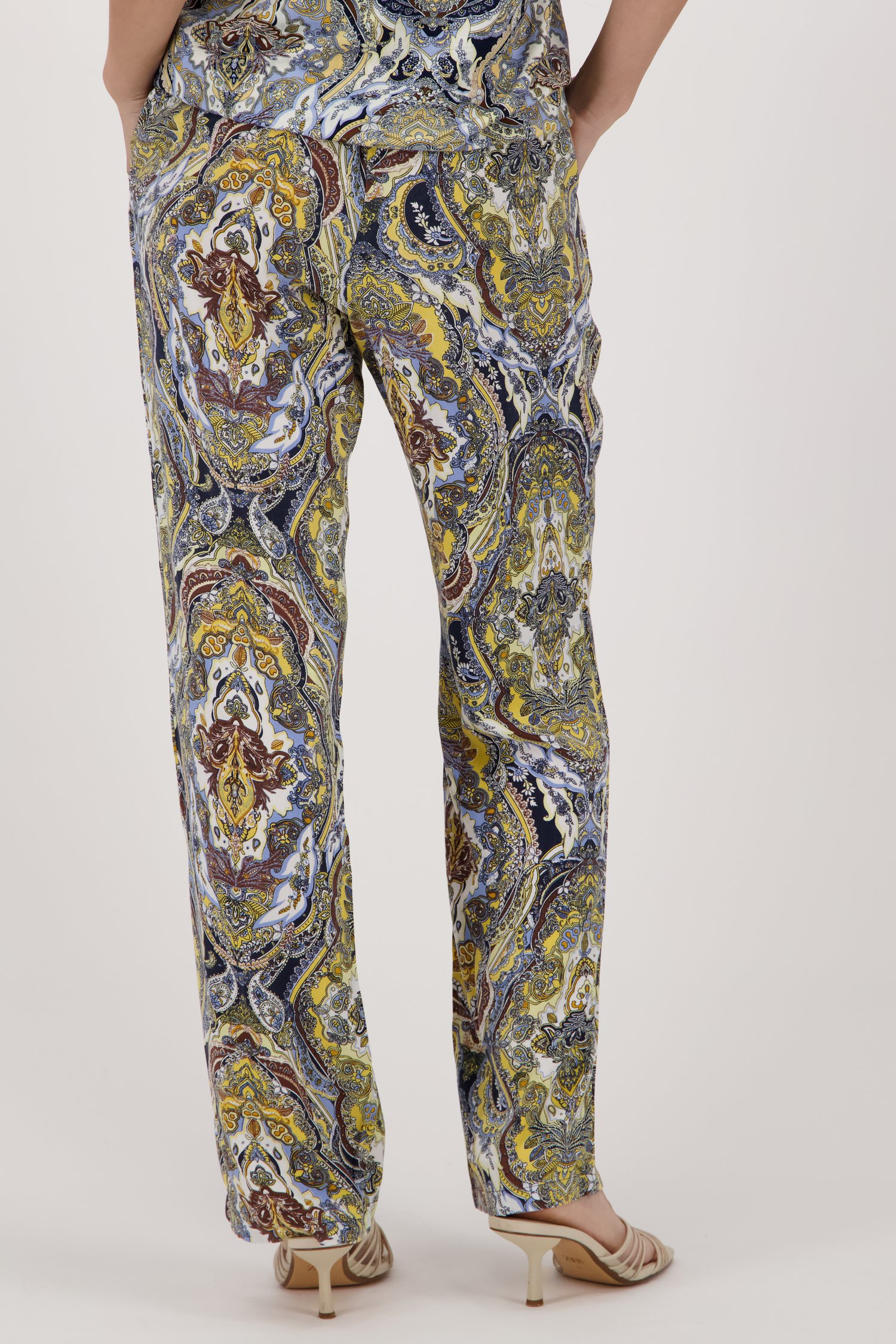 Pantalon large avec imprimé paisley de Claude Arielle pour Femmes