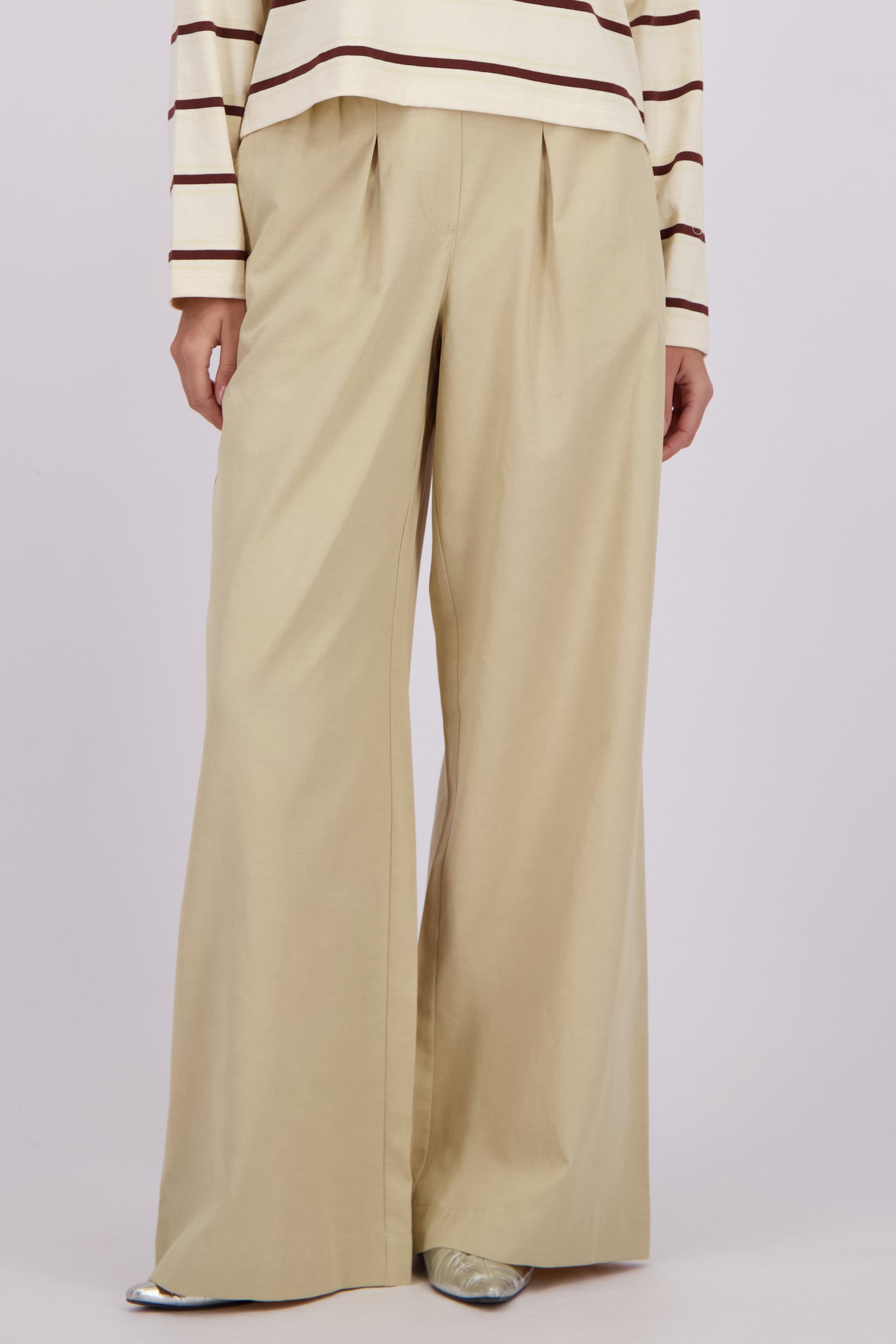 Photo produit 1 de Pantalon large beige  de Louise pour Femmes