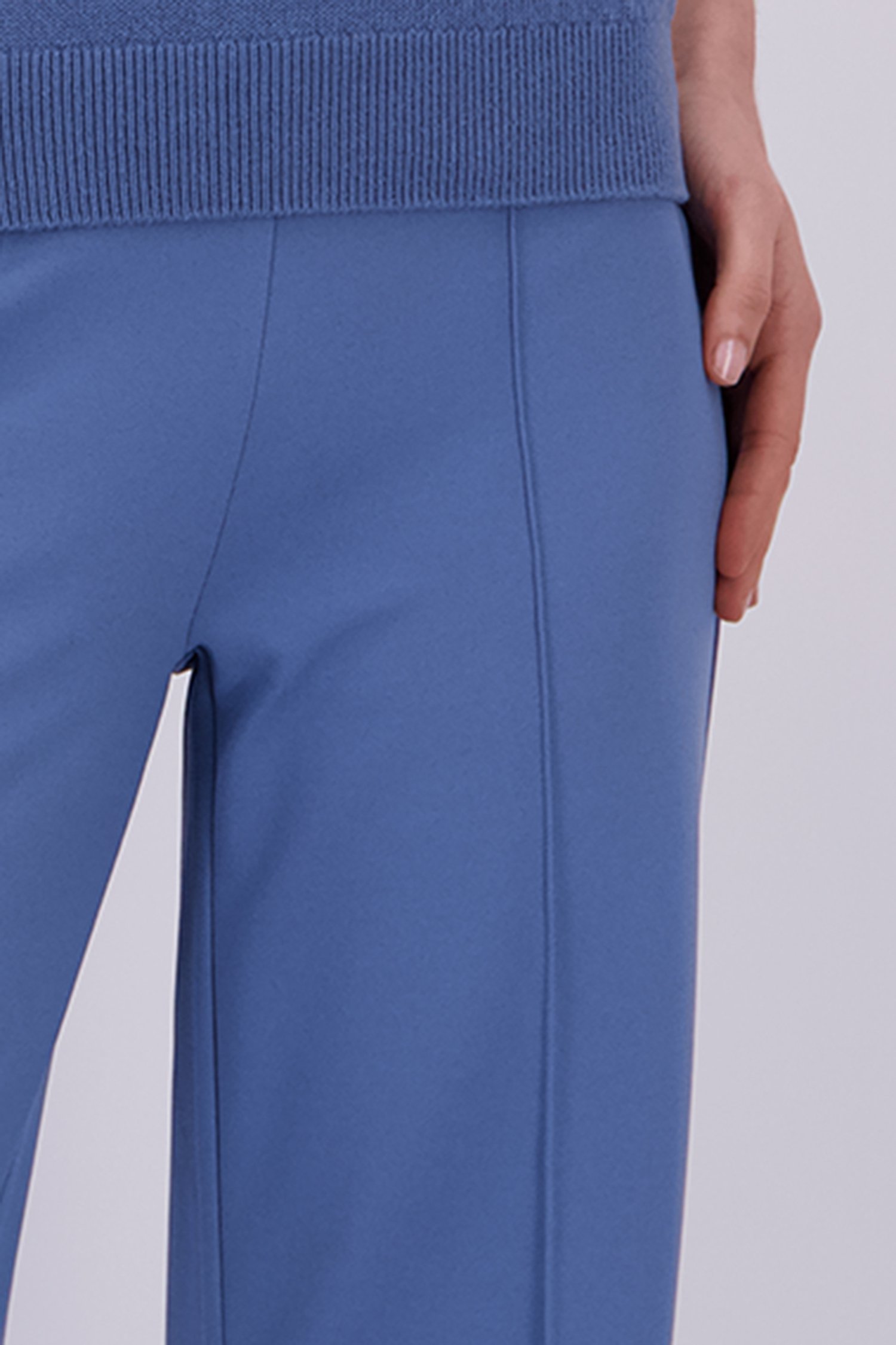 Détail de Pantalon large bleu à taille élastique de Liberty Island pour Femmes