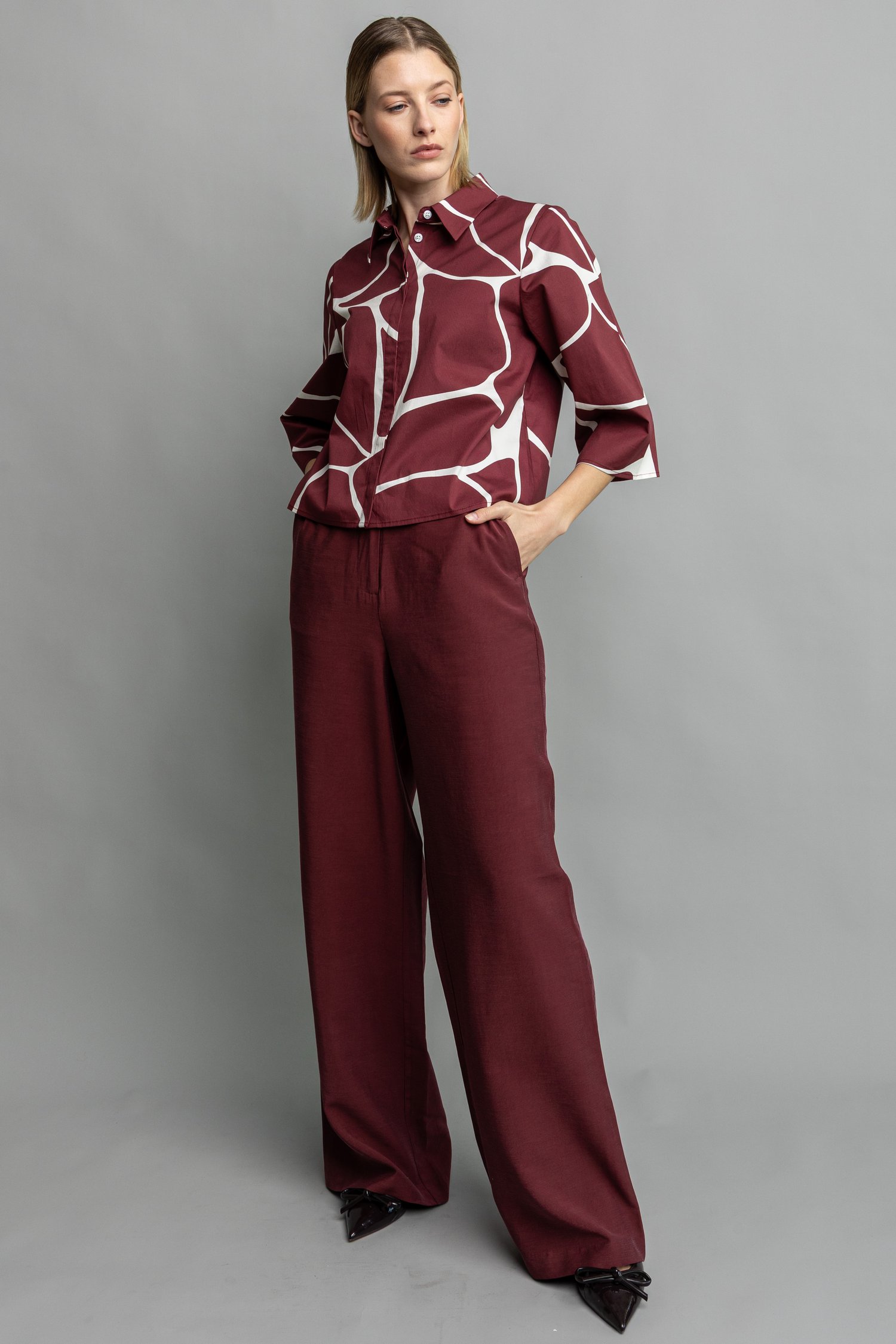 Le devant de Pantalon large bordeaux de D'Auvry pour Femmes