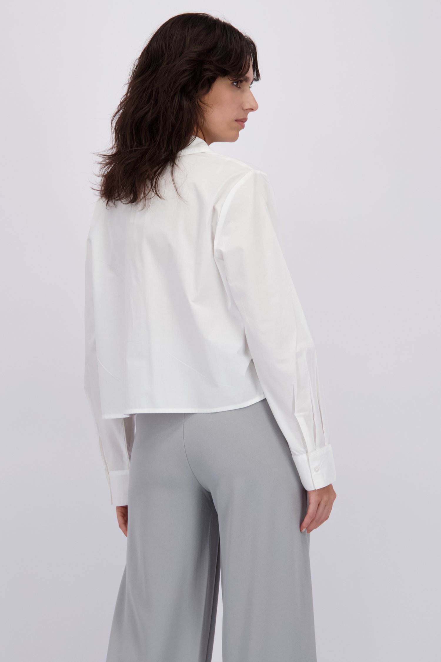 Le dos de Pantalon large gris de JDY pour Femmes