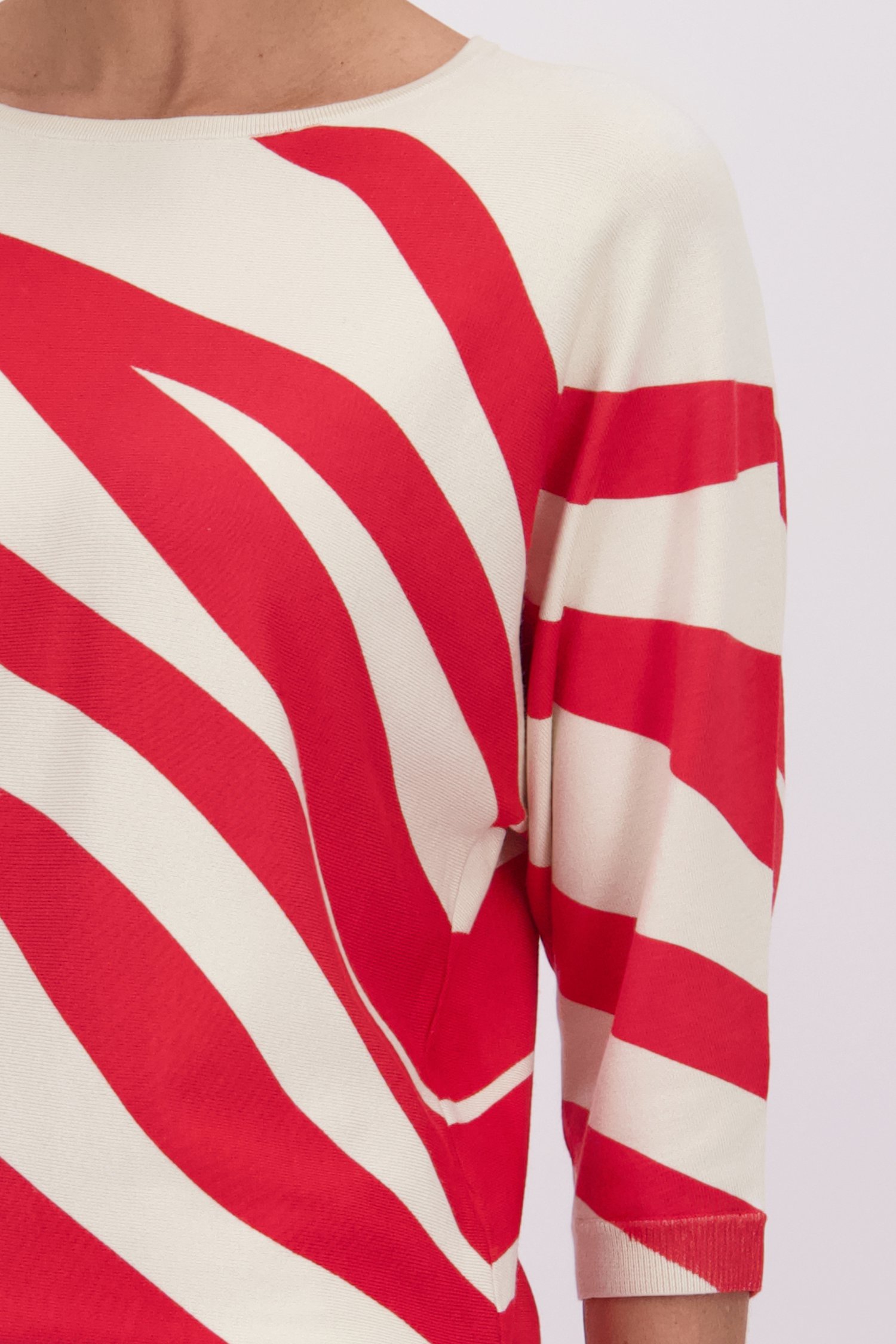 Détail de Pantalon large rouge de Claude Arielle pour Femmes