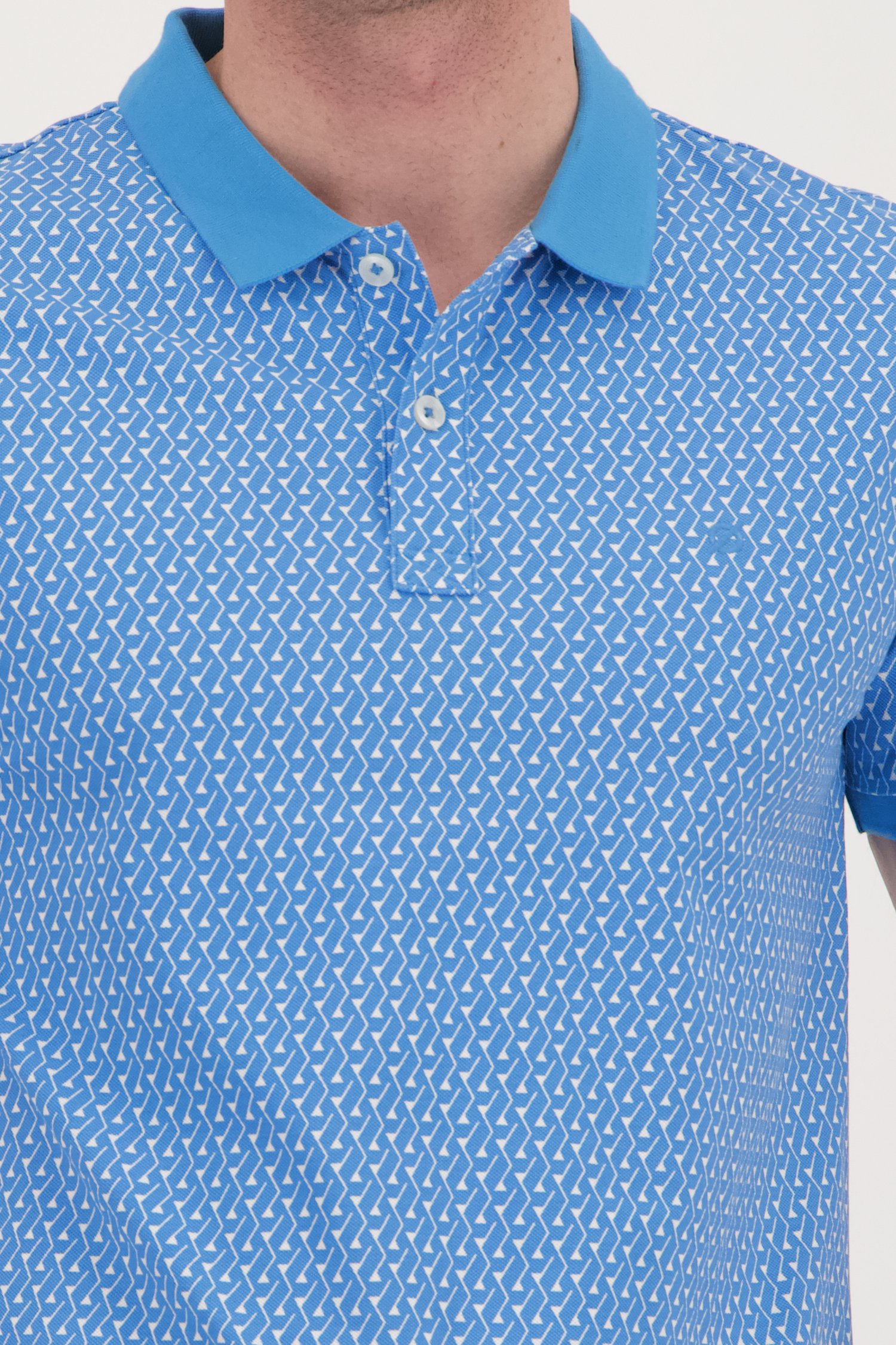 Polo bleu avec un fin motif écru	 de Ravøtt pour Hommes