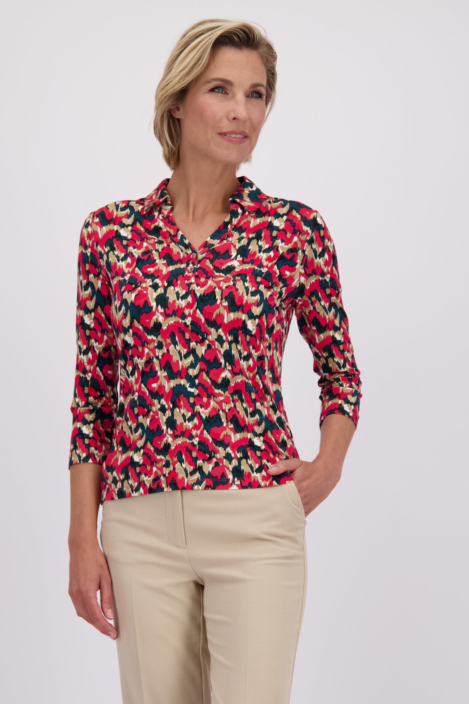 Le devant de Polo manches 3/4 imprimé vert-rose de Claude Arielle pour Femmes