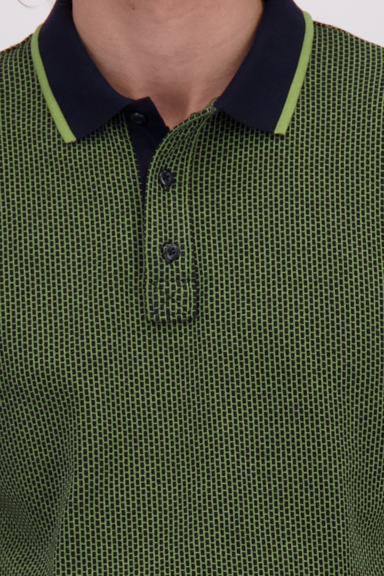 Détail de Polo vert à carreaux de Ravøtt pour Hommes