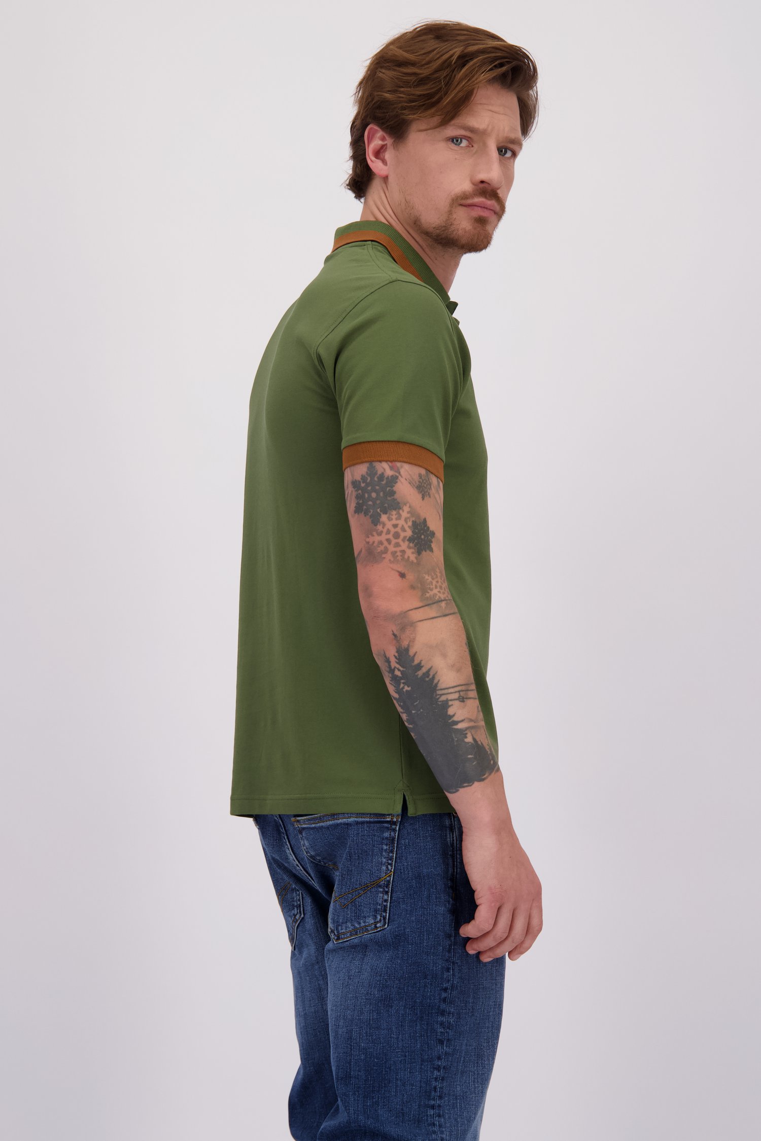 Le dos de Polo vert avec accent rose de Sun68 pour Hommes