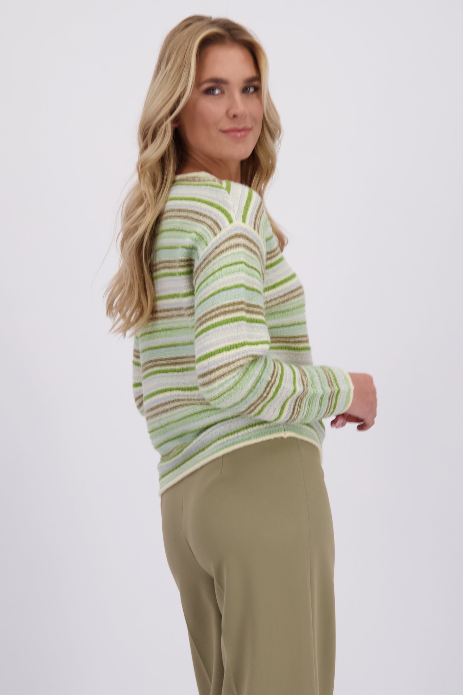 Le dos de Pull à motif rayé vert de Libelle pour Femmes