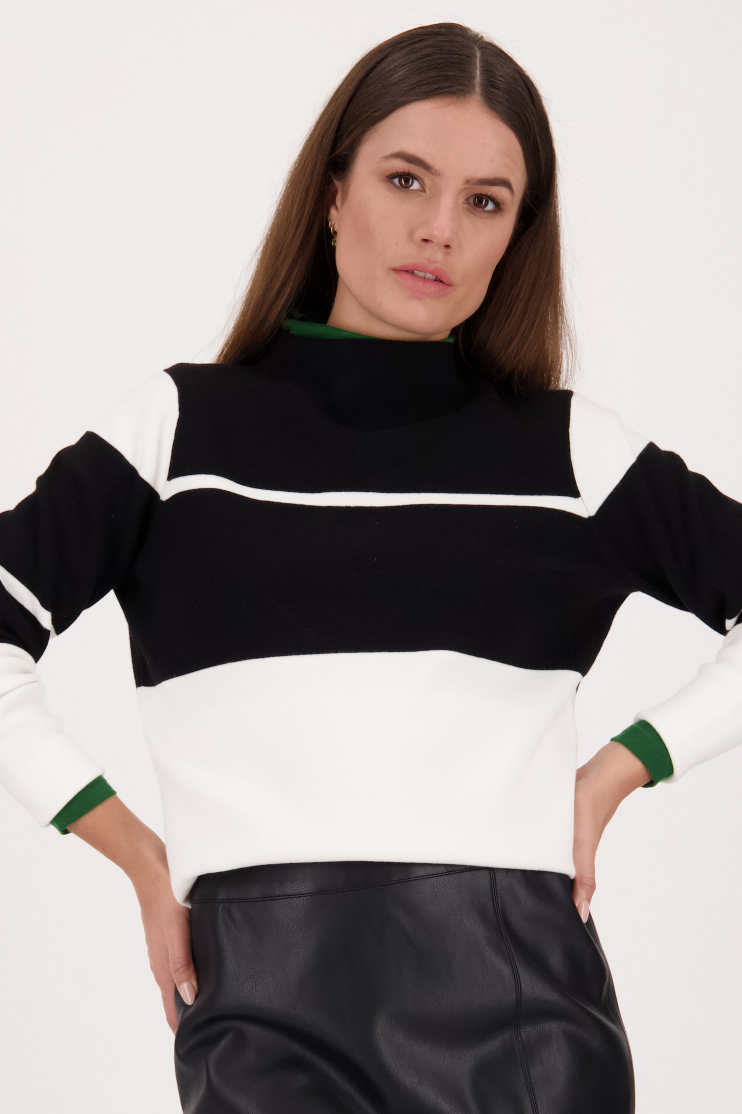 Pull avec colour block en noir et blanc de D'Auvry pour Femmes