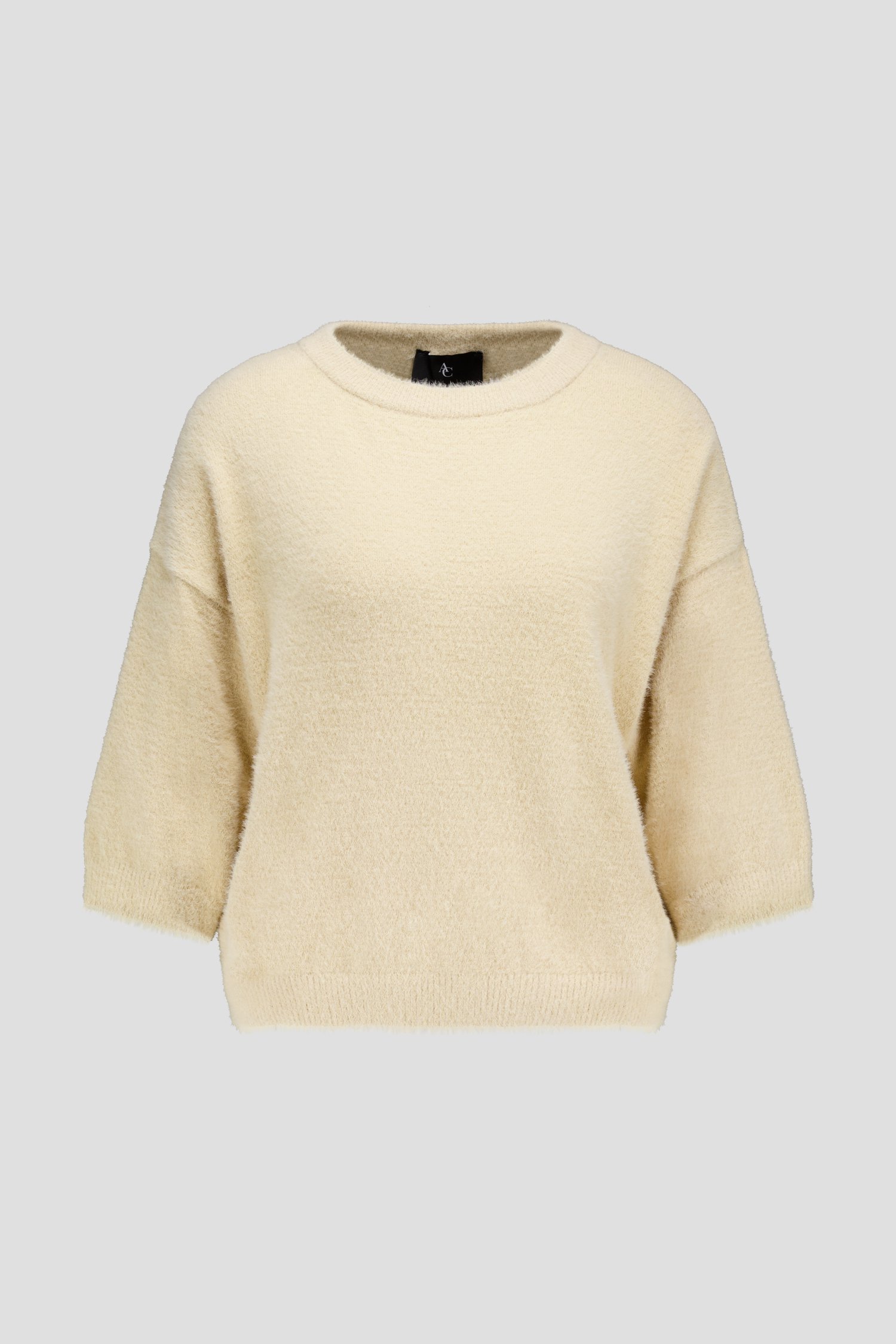 Photo produit 1 de Pull beige doux à manches 3/4 de AC by Annelien Coorevits pour Femmes