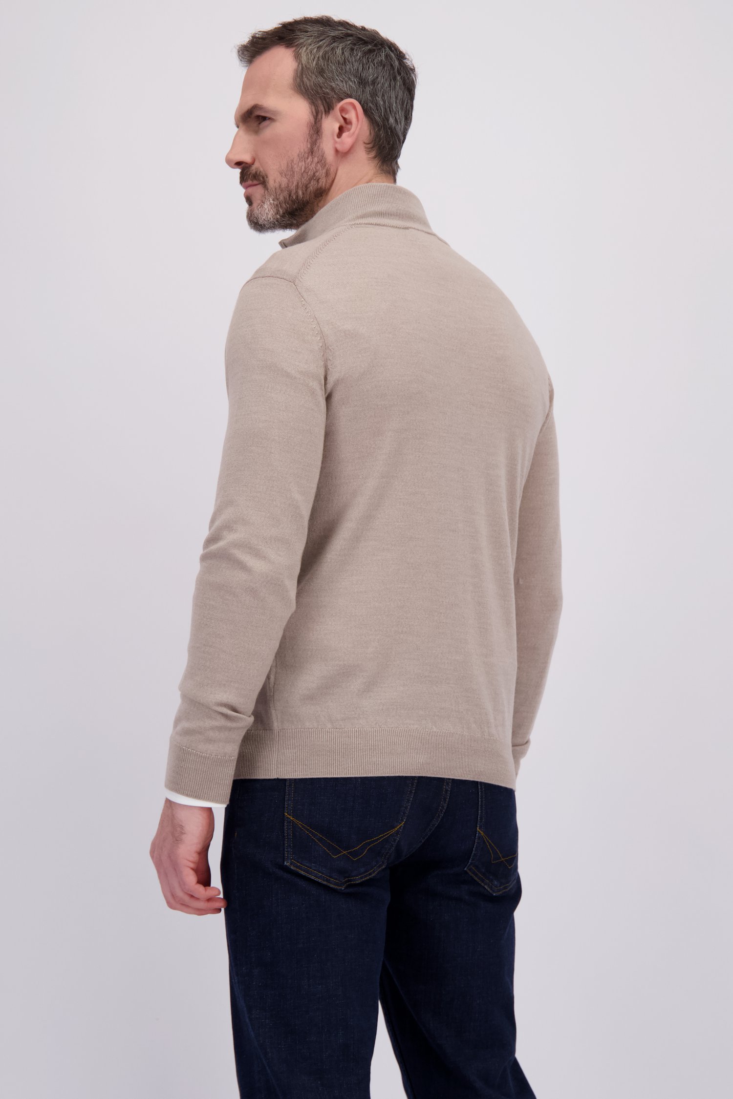 Le dos de Pull beige en laine à col zippé de Dansaert Black Premium pour Hommes