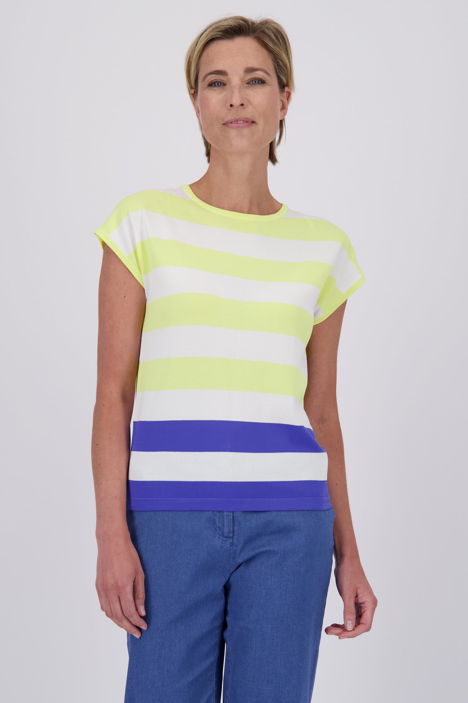 Pull blanc avec motif rayé jaune de Claude Arielle pour Femmes