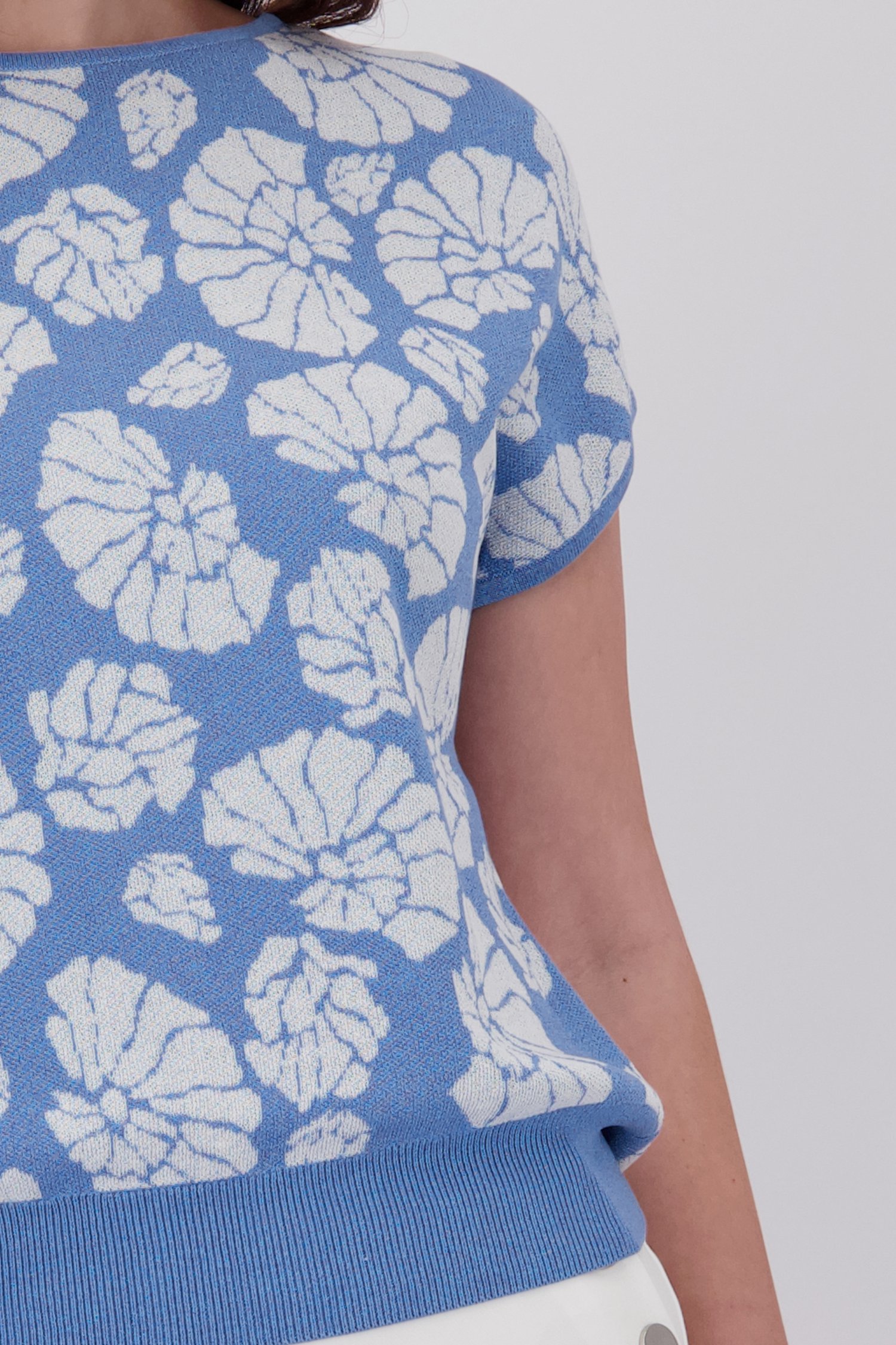 Pull bleu avec imprimé blanc cassé de Libelle pour Femmes
