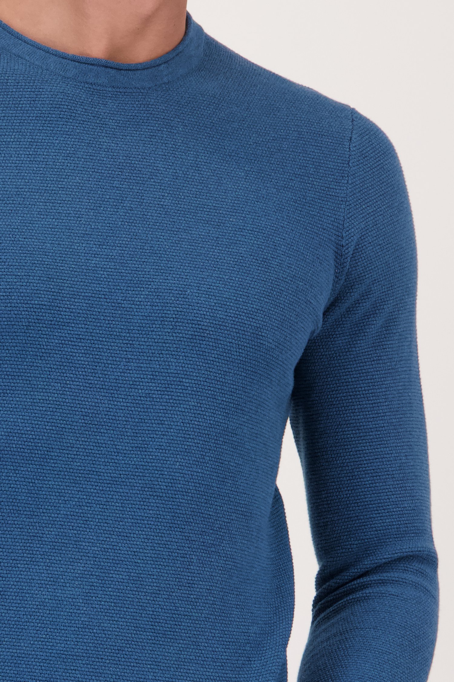 Pull bleu finement texturé de Casual Five pour Hommes