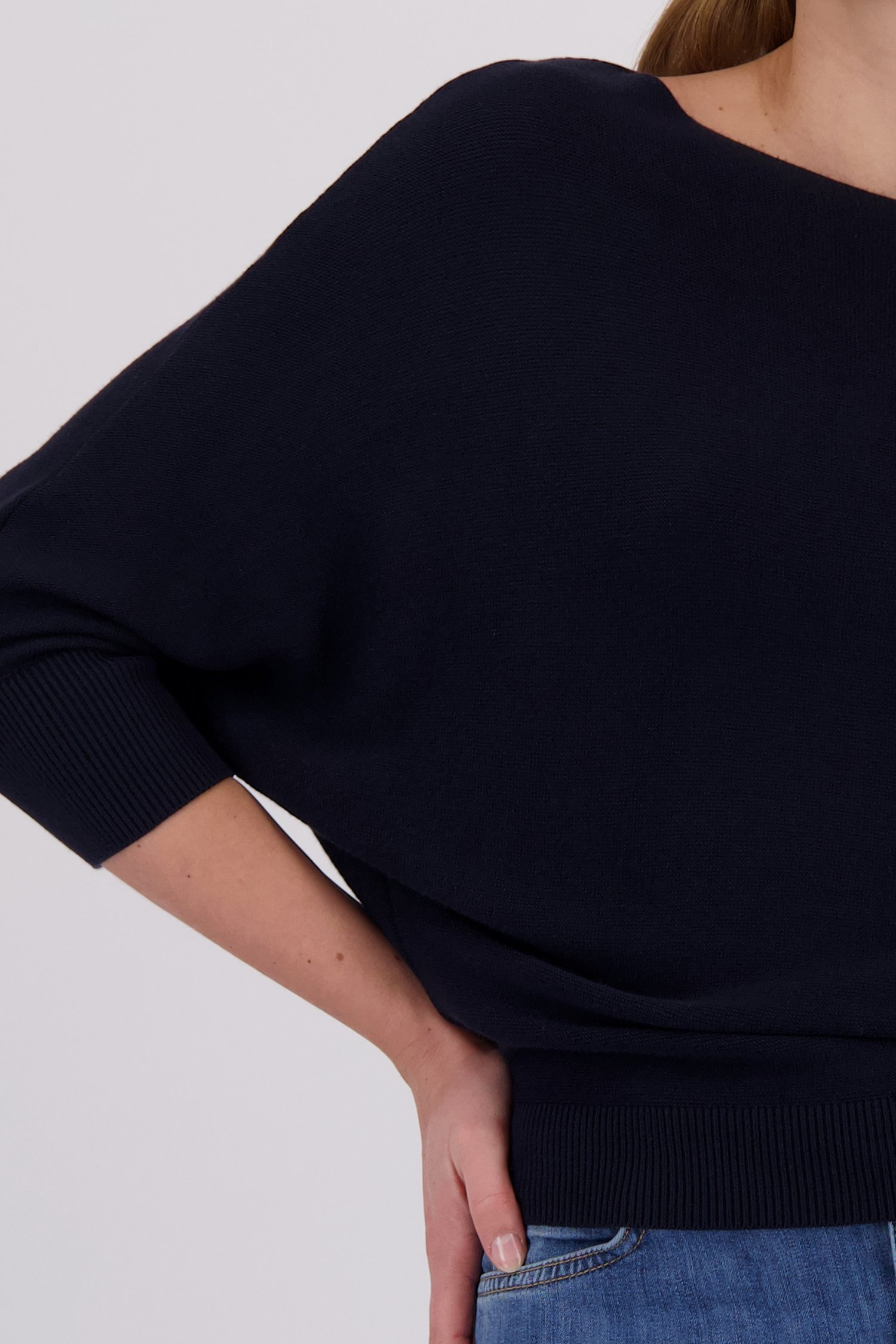 Pull bleu foncé à manches chauve-souris de More & More pour Femmes