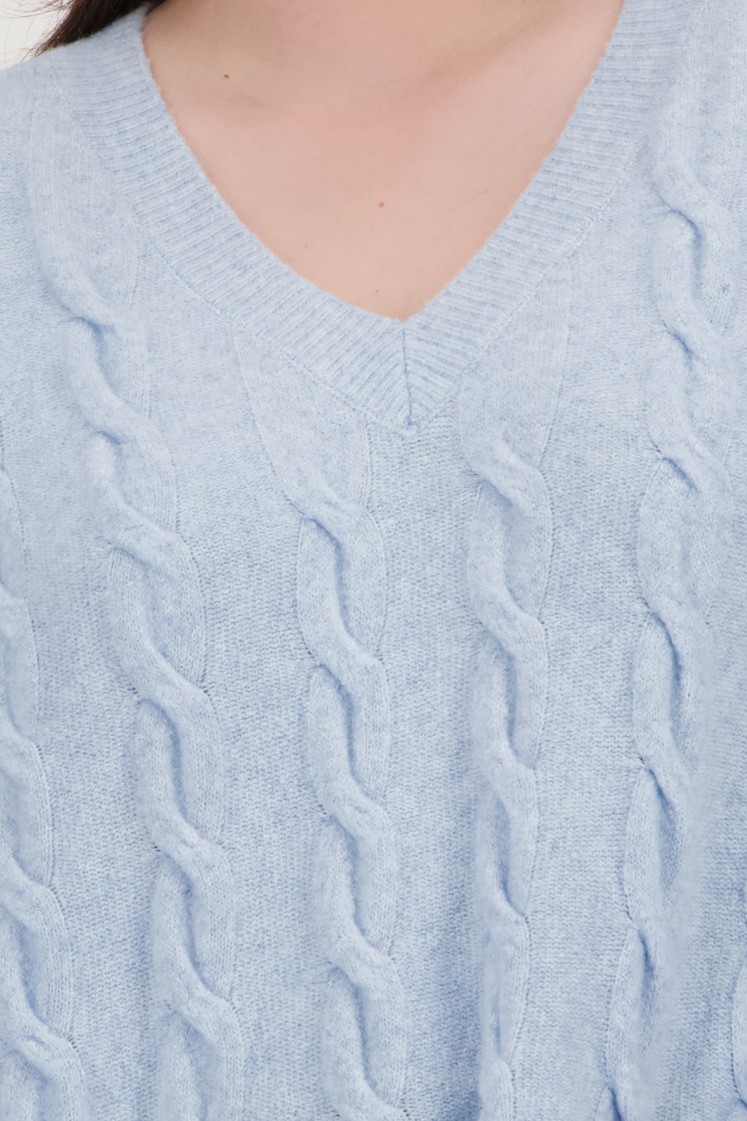 Pull câblé bleu clair doux de Only Carmakoma pour Femmes
