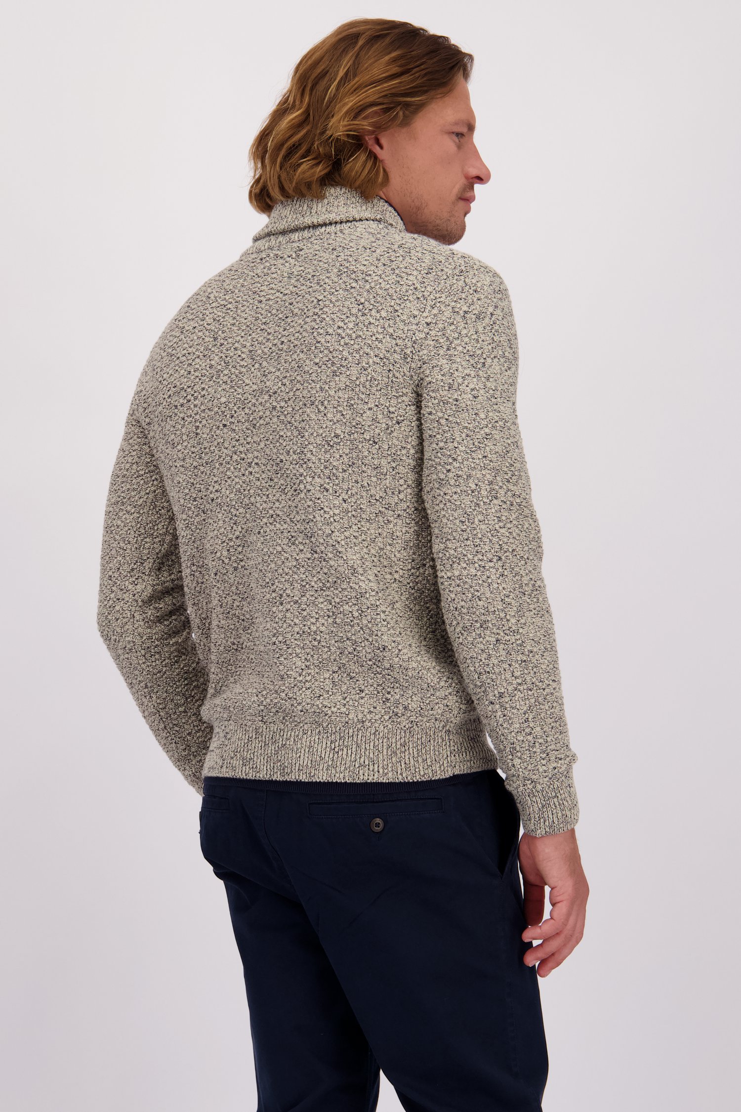 Le dos de Pull chiné beige à col châle de Ravøtt pour Hommes