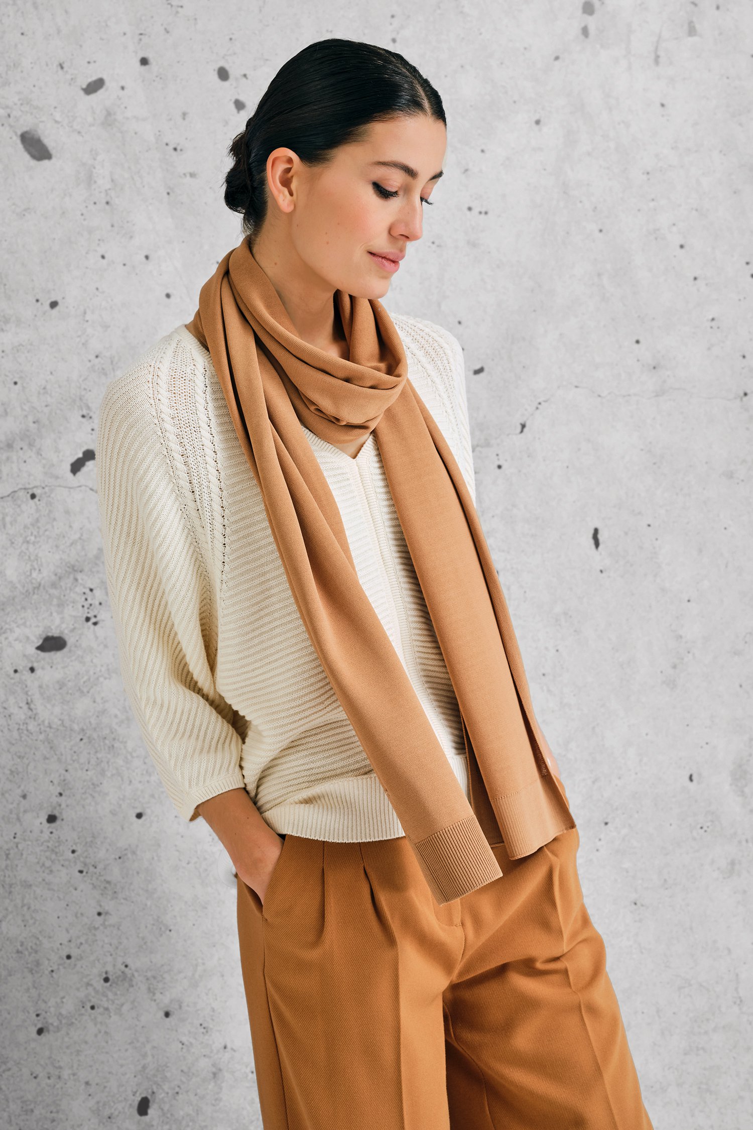 Pull côtelé écru avec col en V de Libelle pour Femmes