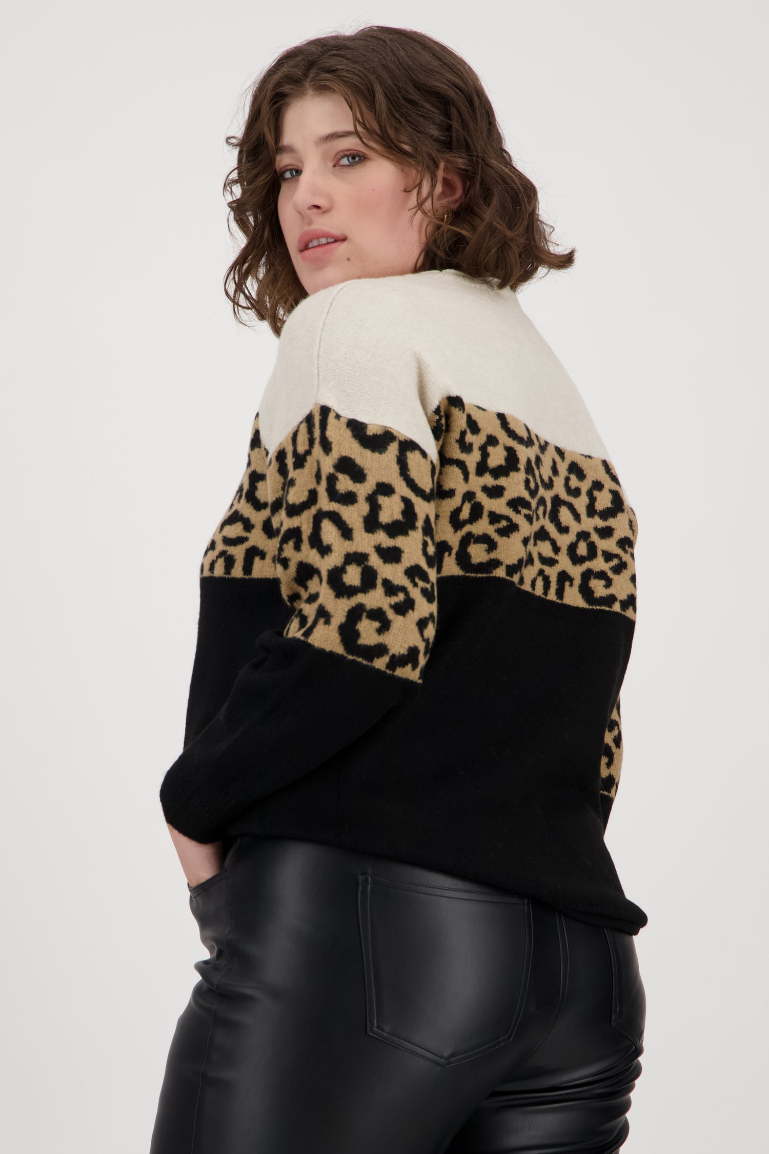 Pull doux à imprimé animalier de Only Carmakoma pour Femmes