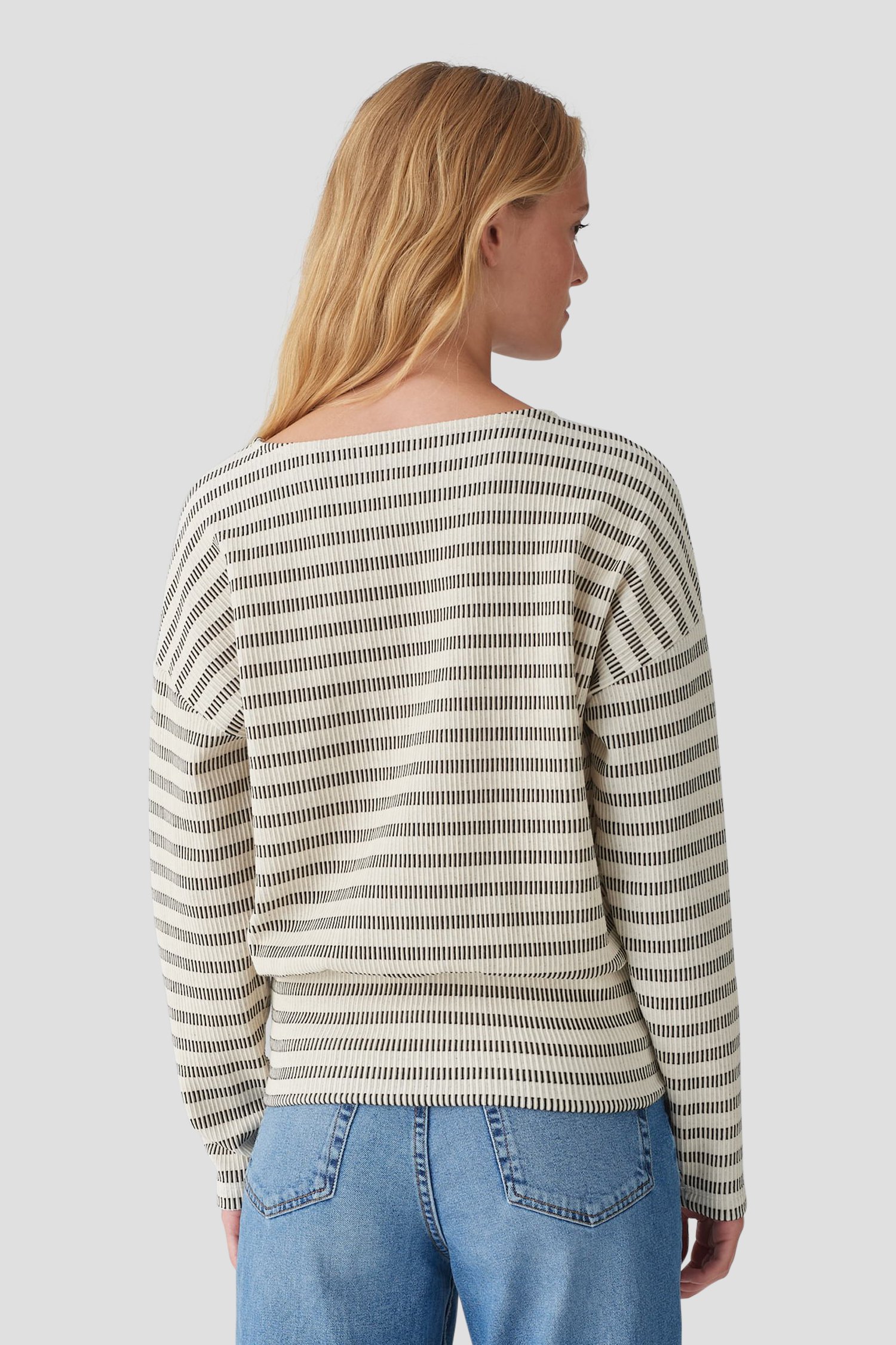 Pull écru avec motif rayé noir de Opus pour Femmes