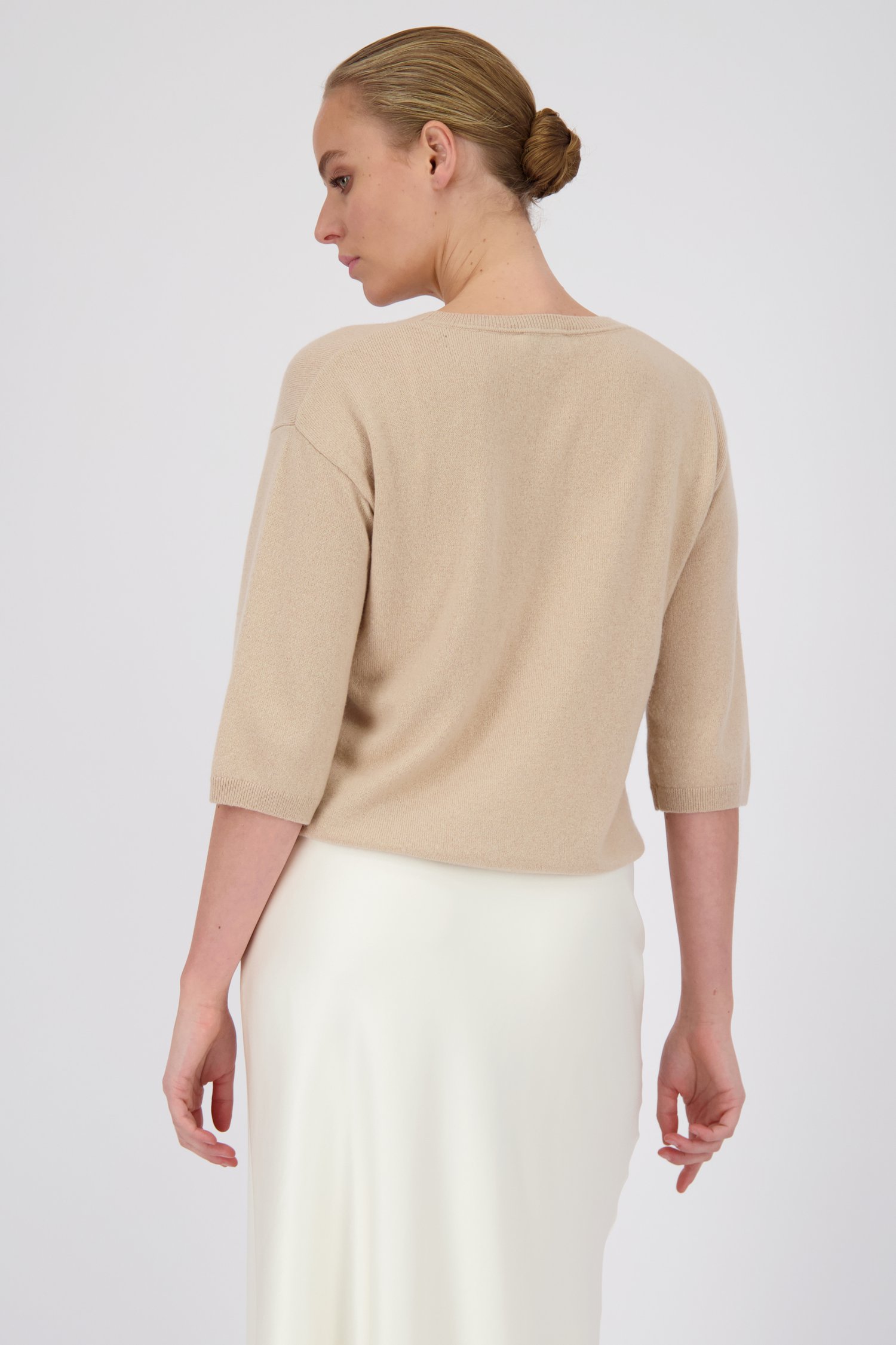 Pull en cachemire beige à manches courtes de DAUST pour Femmes