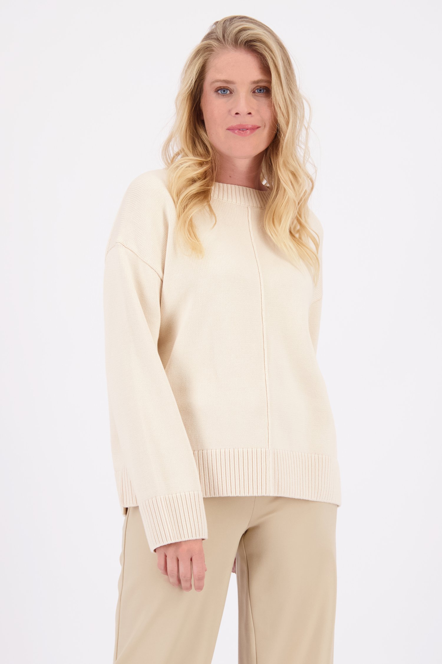Le devant de Pull jaune-beige de Liberty Loving nature pour Femmes