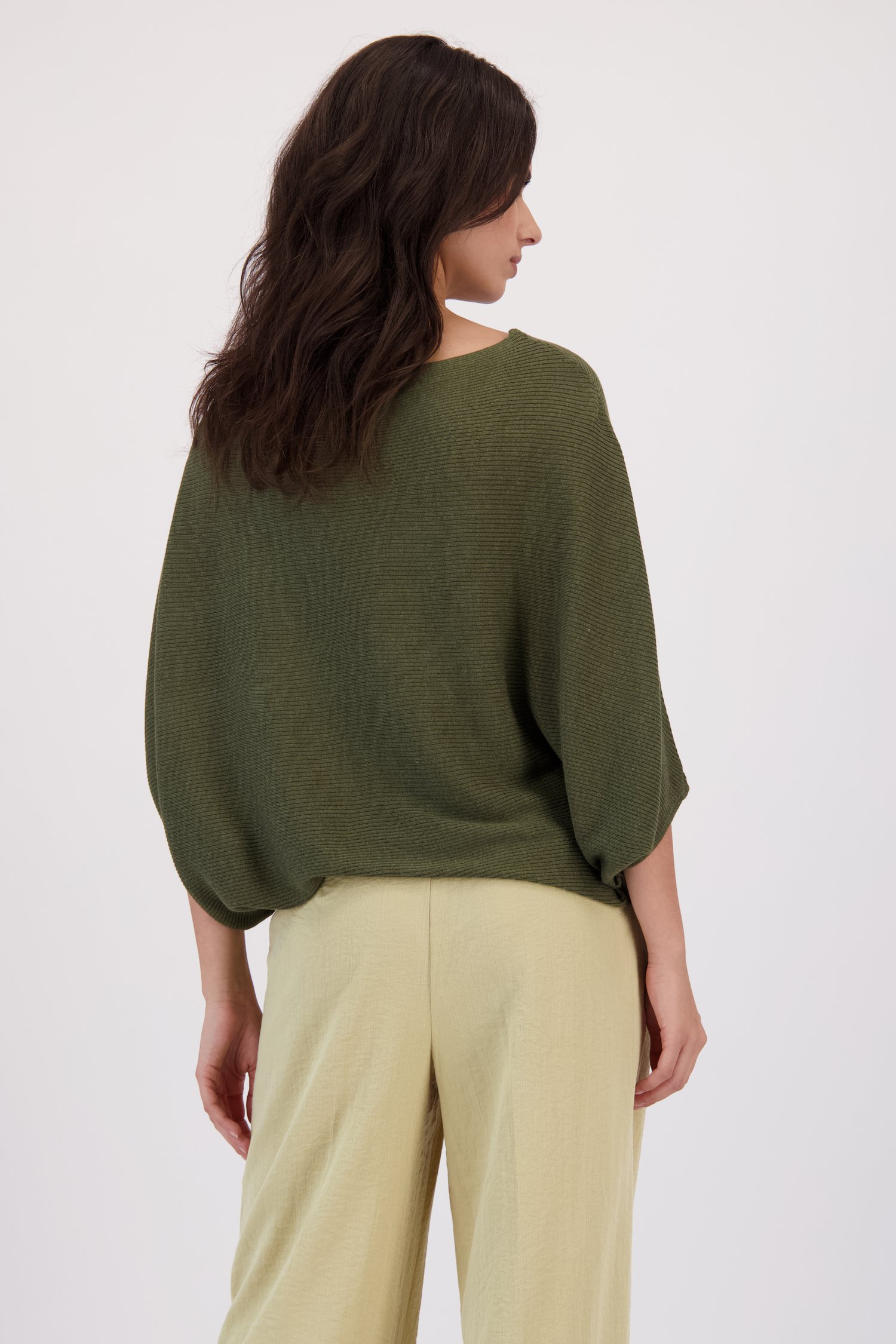 Le dos de Pull kaki à manches chauve-souris de JDY pour Femmes