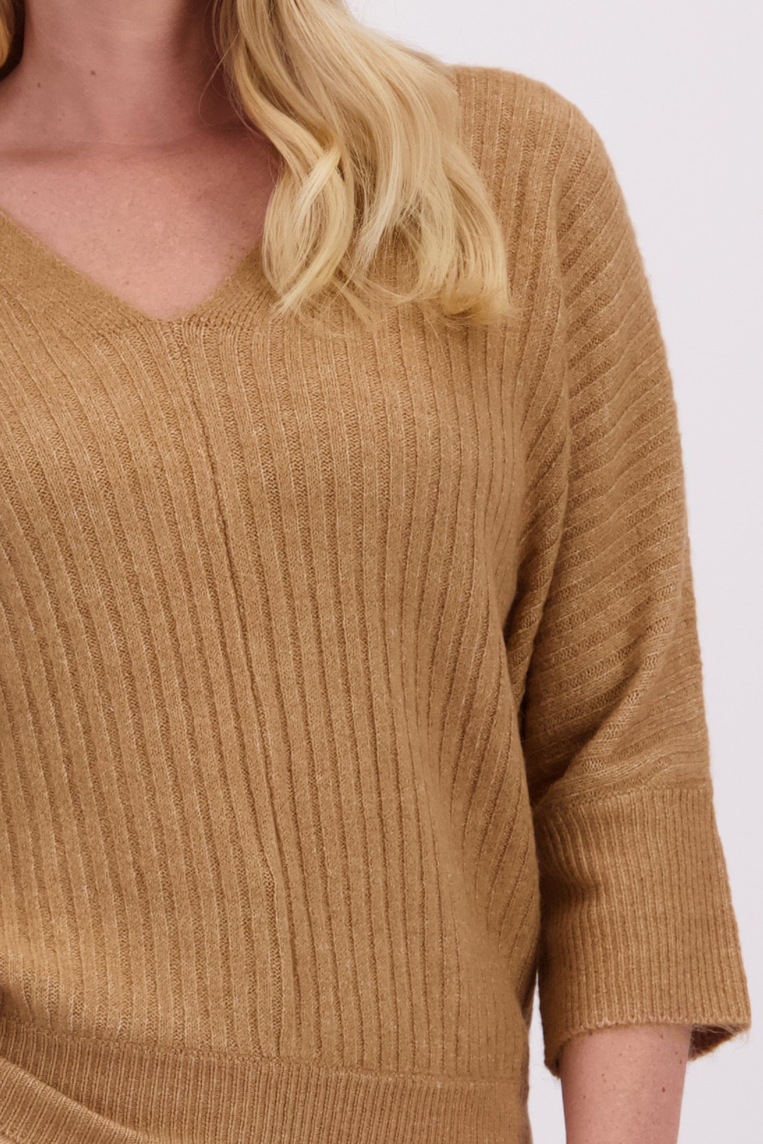 Détail de Pull marron clair à manches trois-quarts de Libelle pour Femmes