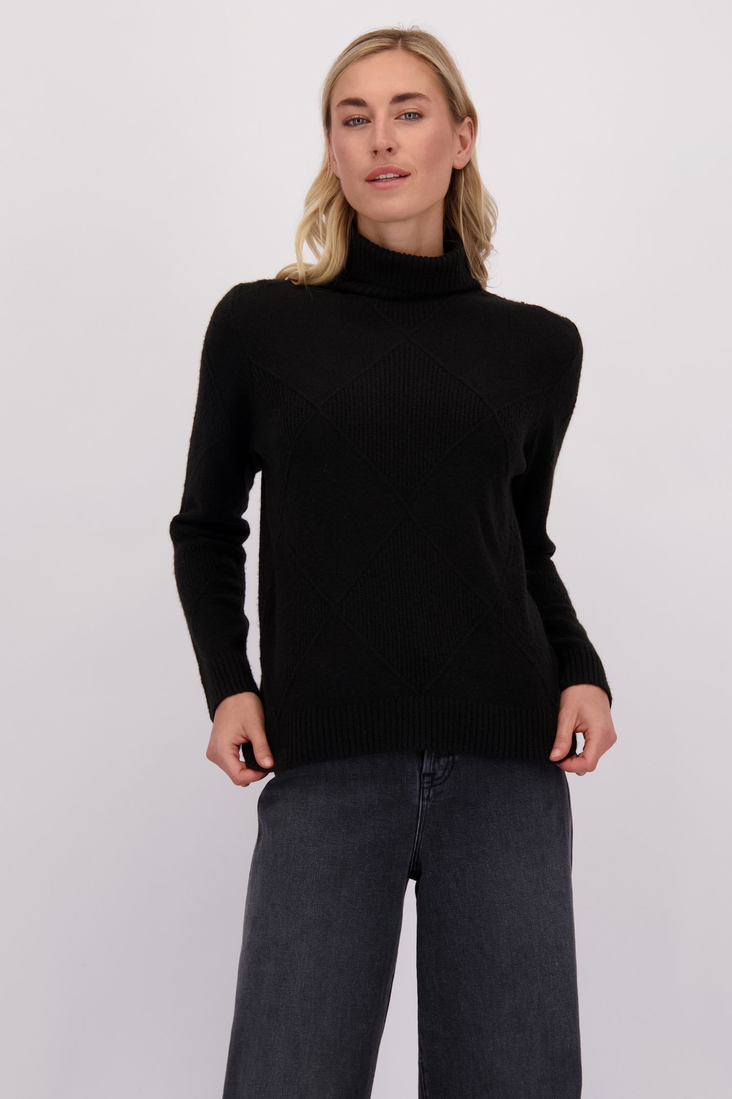 Le devant de Pull noir à col roulé de Liberty Island pour Femmes