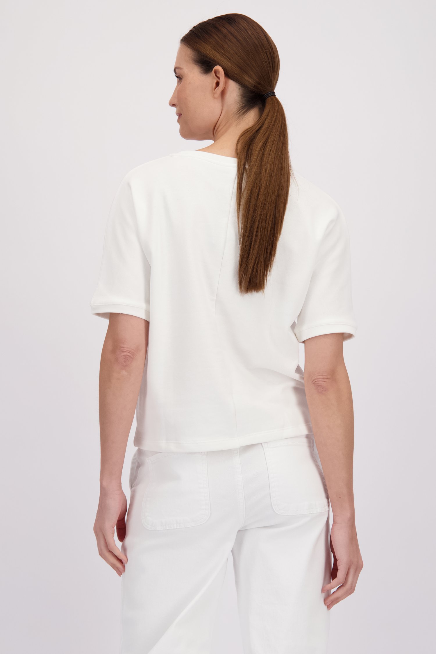 Pull-over écru avec fleur pailletée rose kaki de More & More pour Femmes