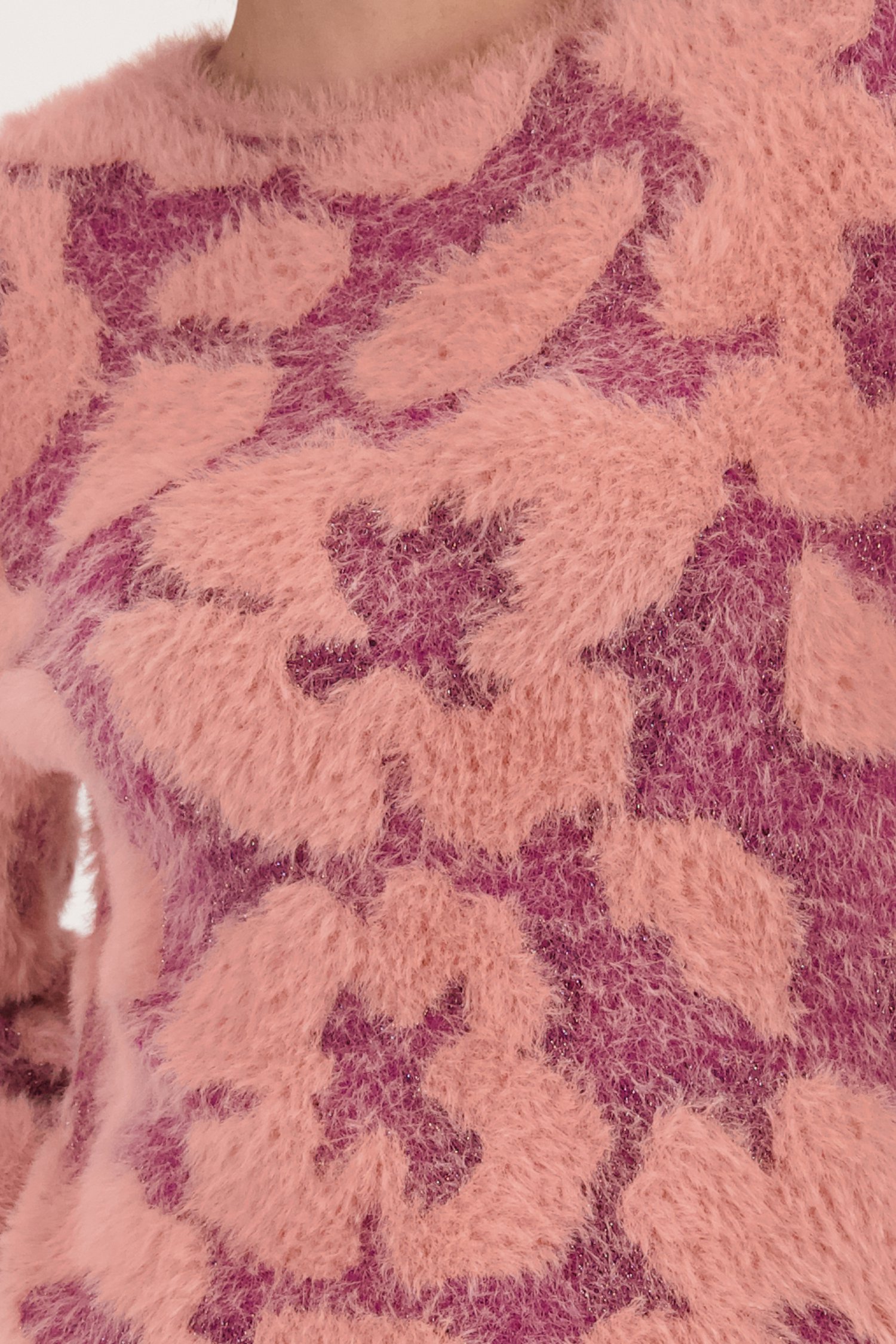 Pull rose doux avec motif floral de D'Auvry pour Femmes