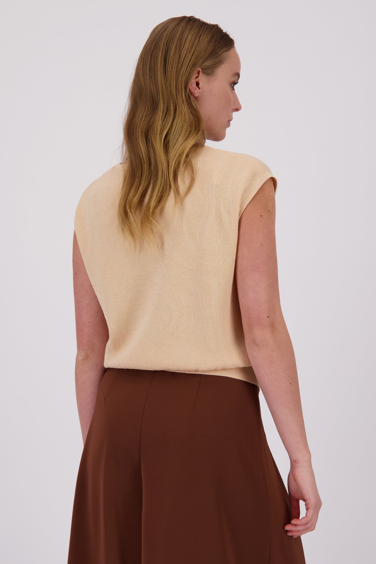 Pull sans manches rose clair avec col en V de D'Auvry pour Femmes