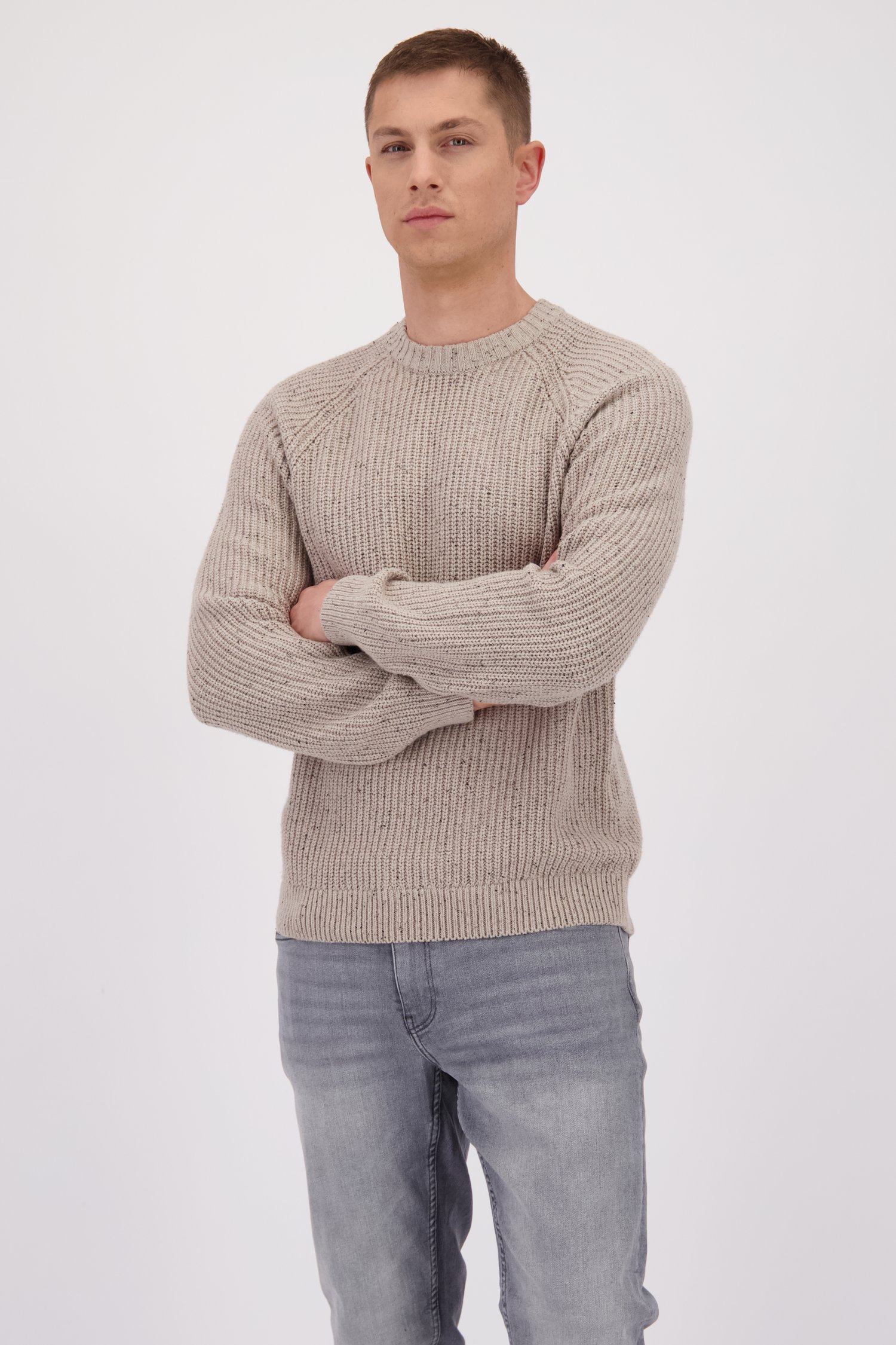 Le devant de Pull tricoté beige de Only & Sons pour Hommes
