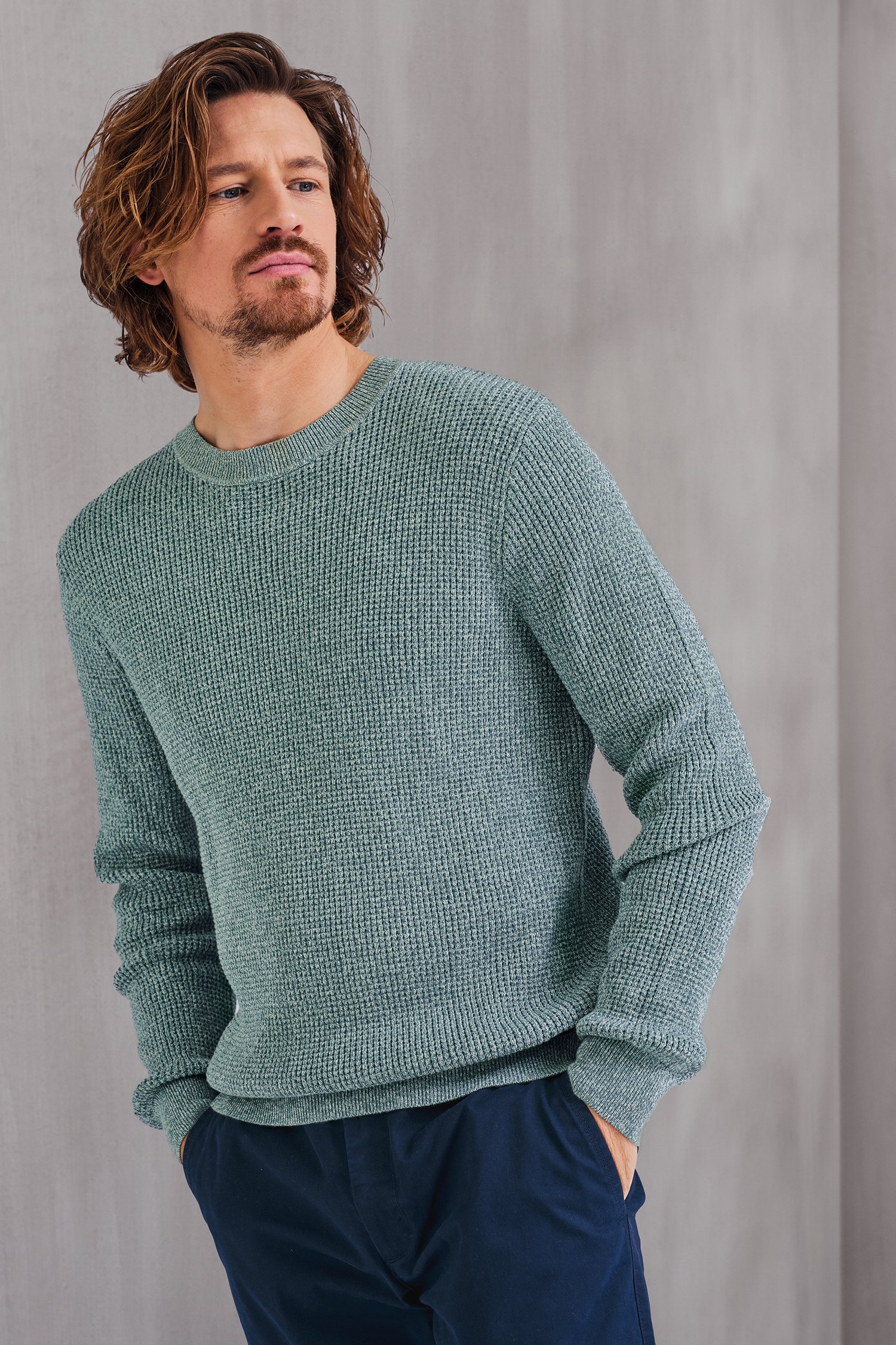 Pull tricoté vert mélangé de Ravøtt pour Hommes