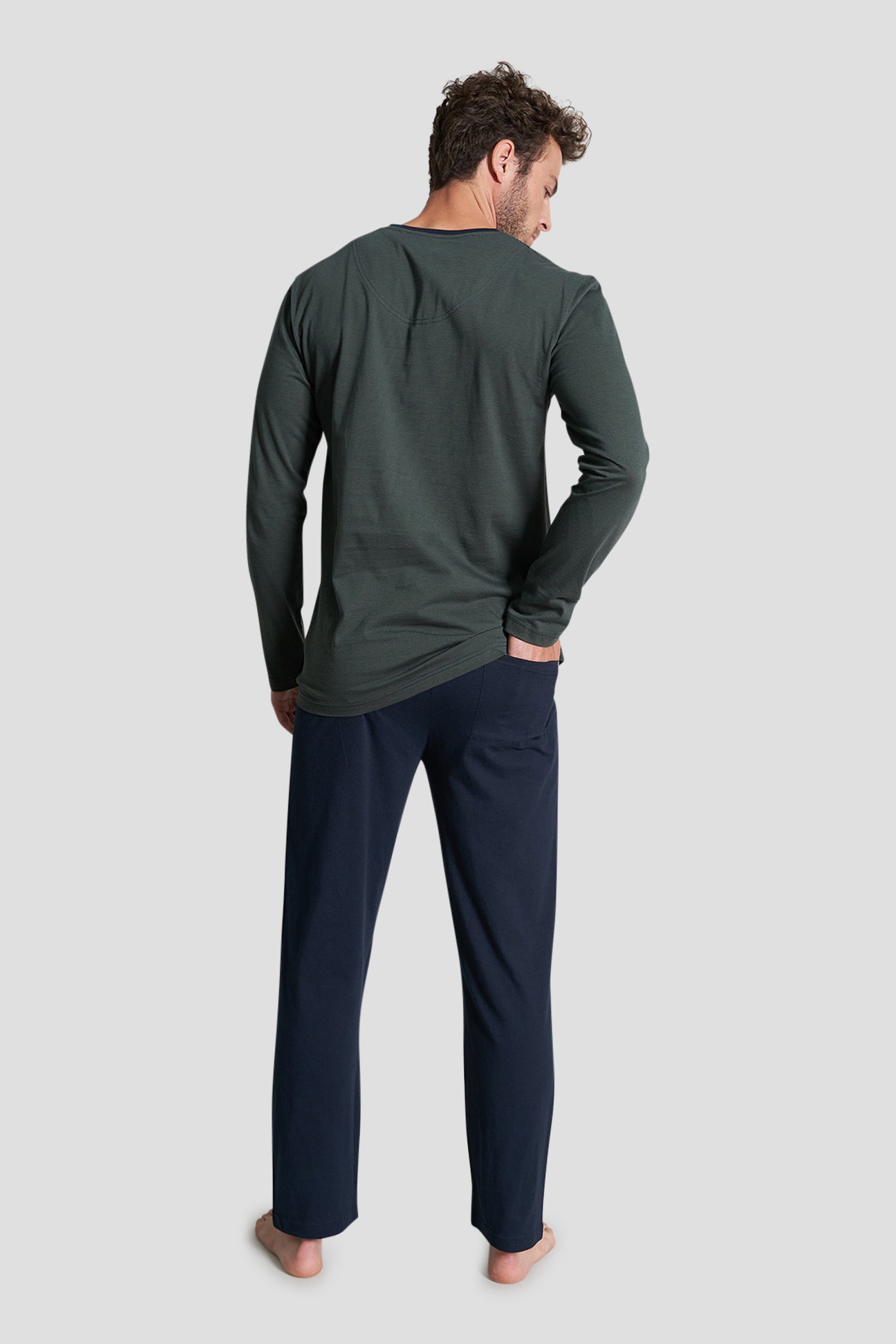 Pyjama vert foncé avec manches longues et pantalon de Tom Tailor pour Hommes