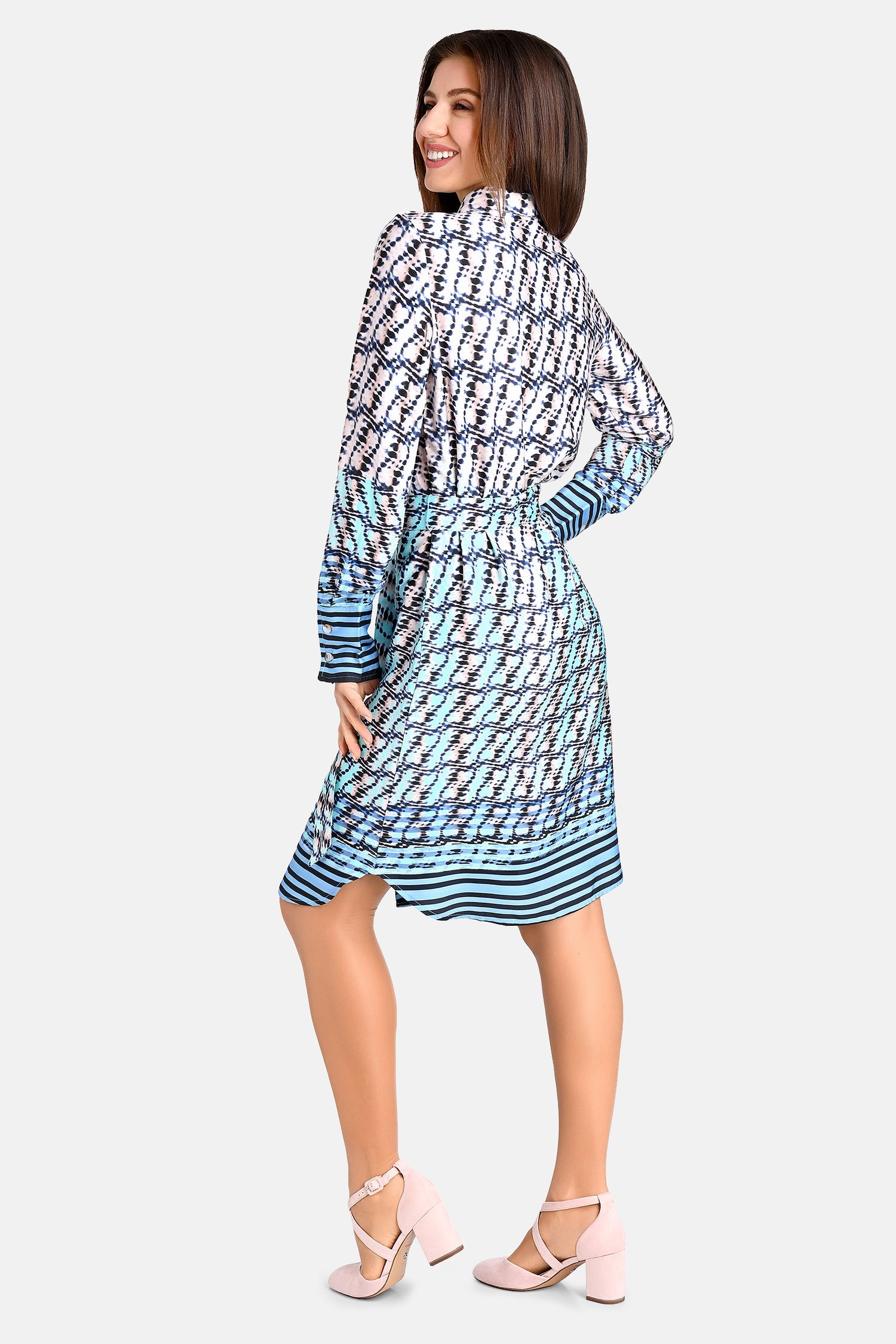 Le dos de Robe beige à motif tie-dye bleu de Bicalla pour Femmes