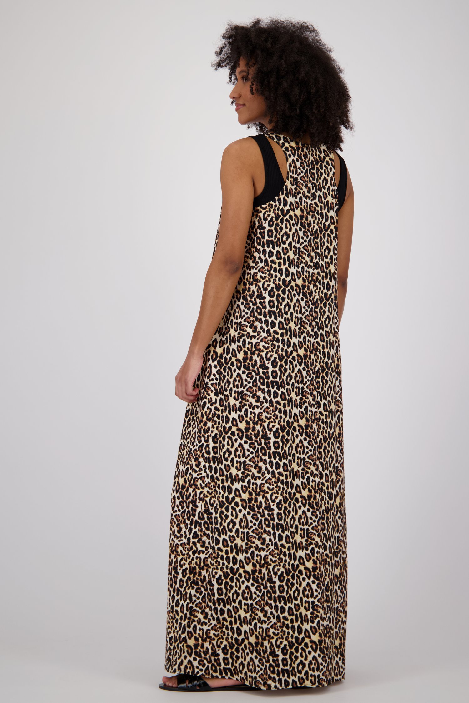 Le dos de  Robe longue à imprimé animal de Louise pour Femmes