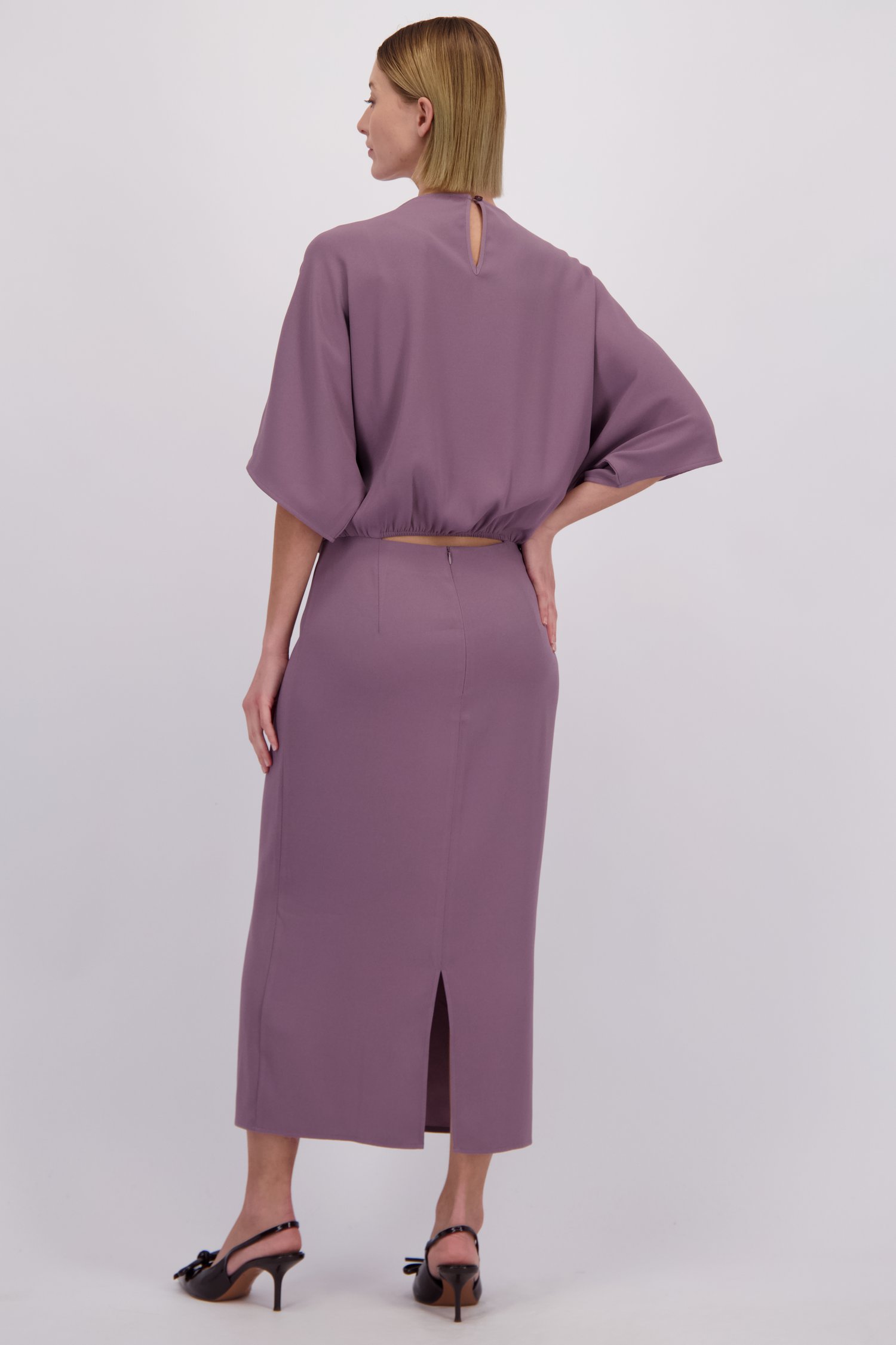 Le dos de Robe longue violette de D'Auvry pour Femmes