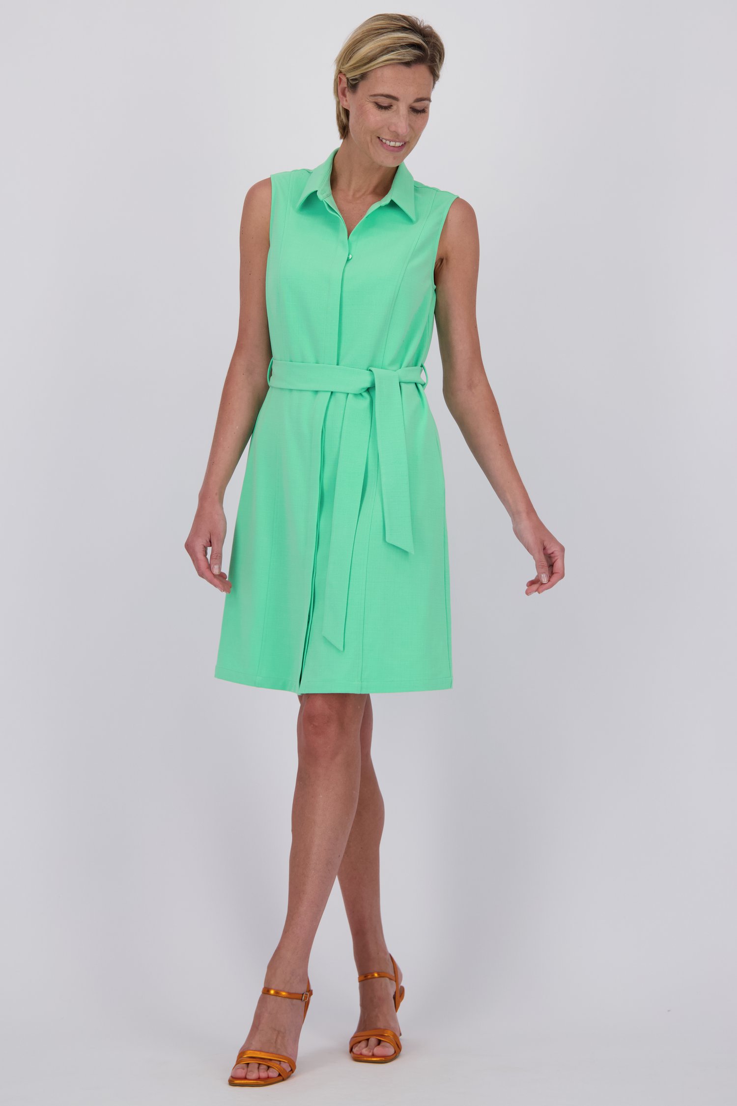 Robe verte sans manches de Claude Arielle pour Femmes