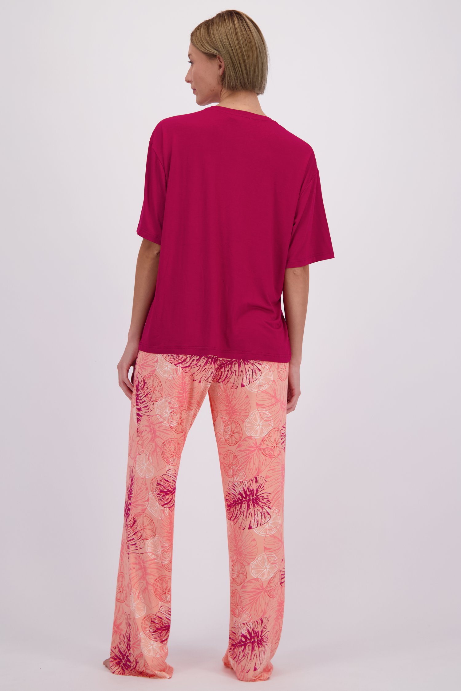 Achterkant van Rood-roze pyjamaset met balderprint door Liberty Island voor Dames