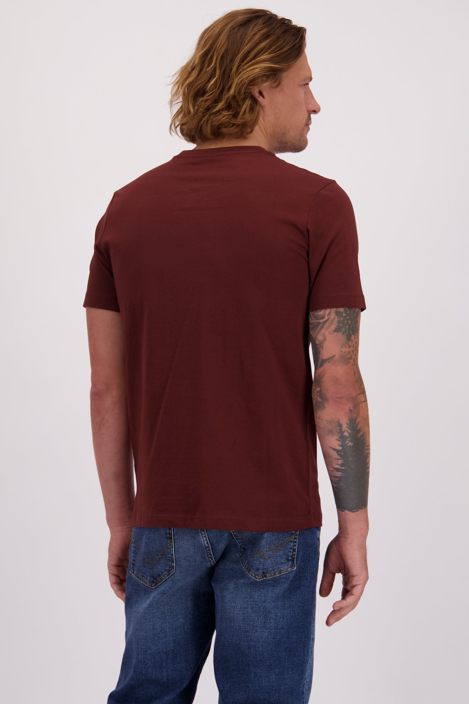 Achterkant van Roodbruin T-shirt met V-hals door Liberty Island voor Heren