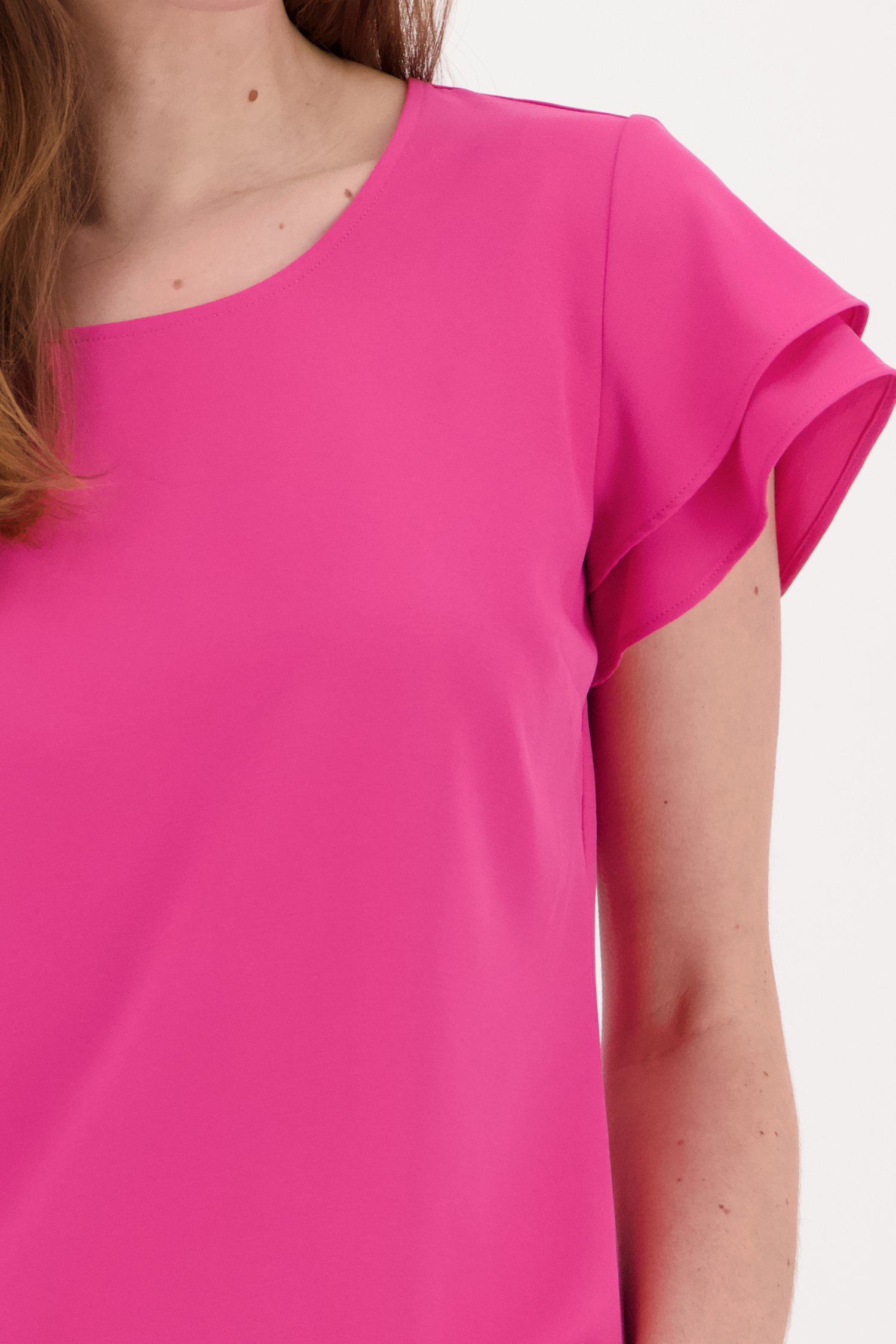 Roze blouse met korte volant-mouwen van Claude Arielle voor Dames